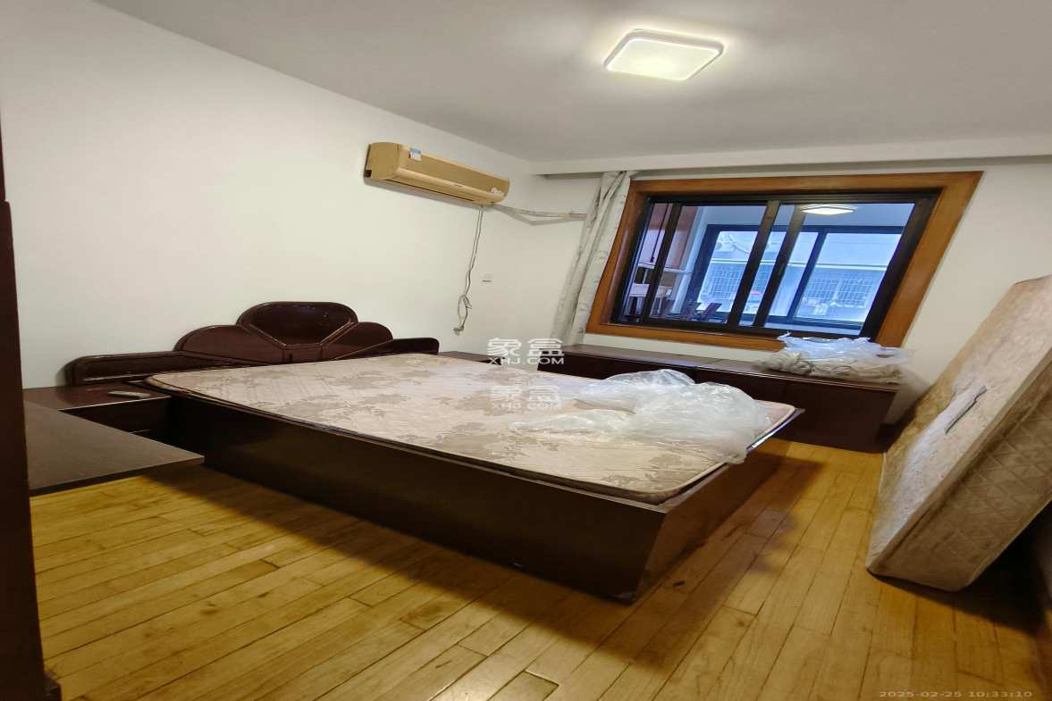 长勘小区 2室1厅1卫 2500.0元/月 长勘小区 2室1厅1卫 2500.0元/月室内图