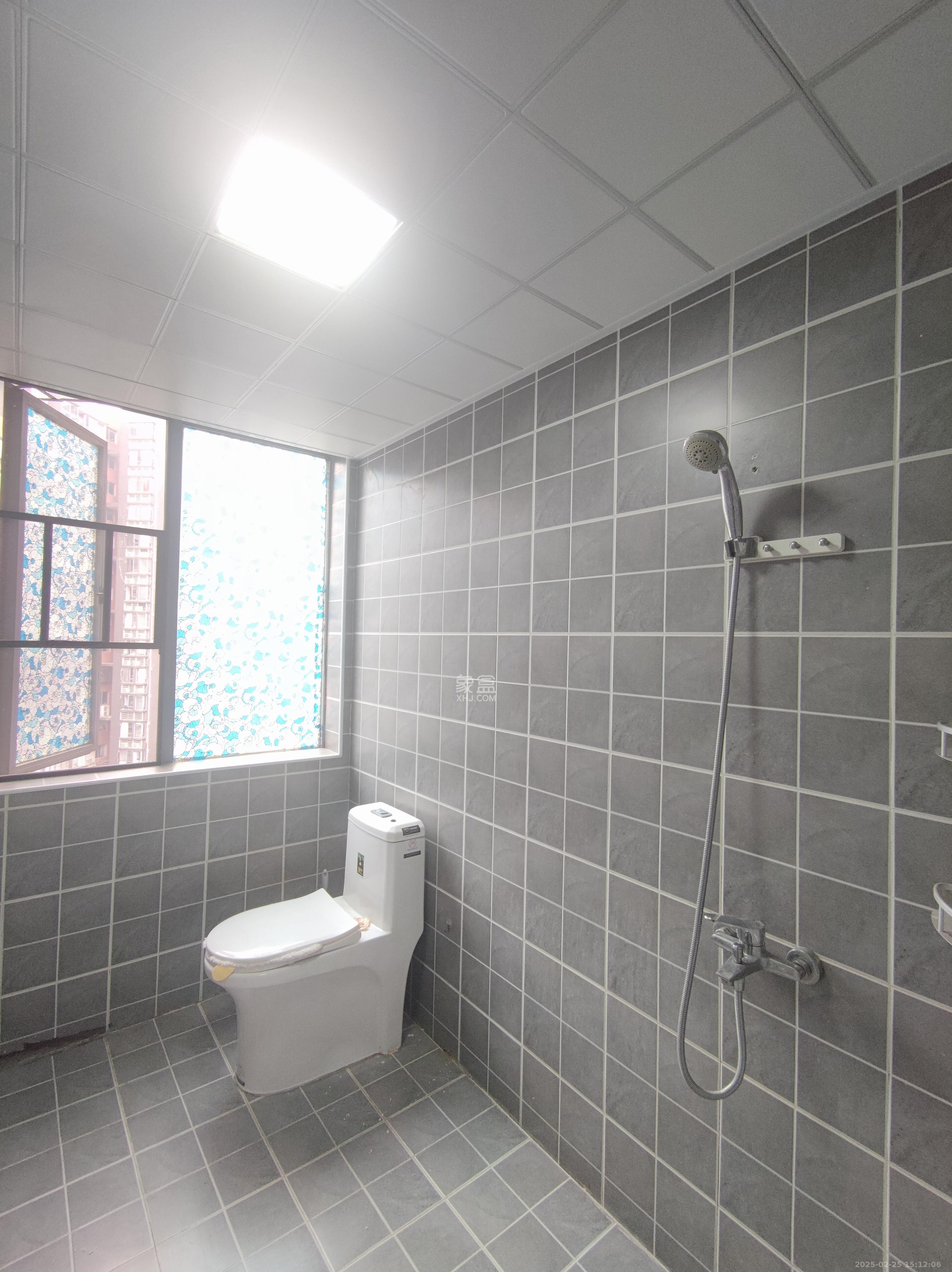 滨江君悦香邸  1室0厅0卫    2900.0元/月室内图