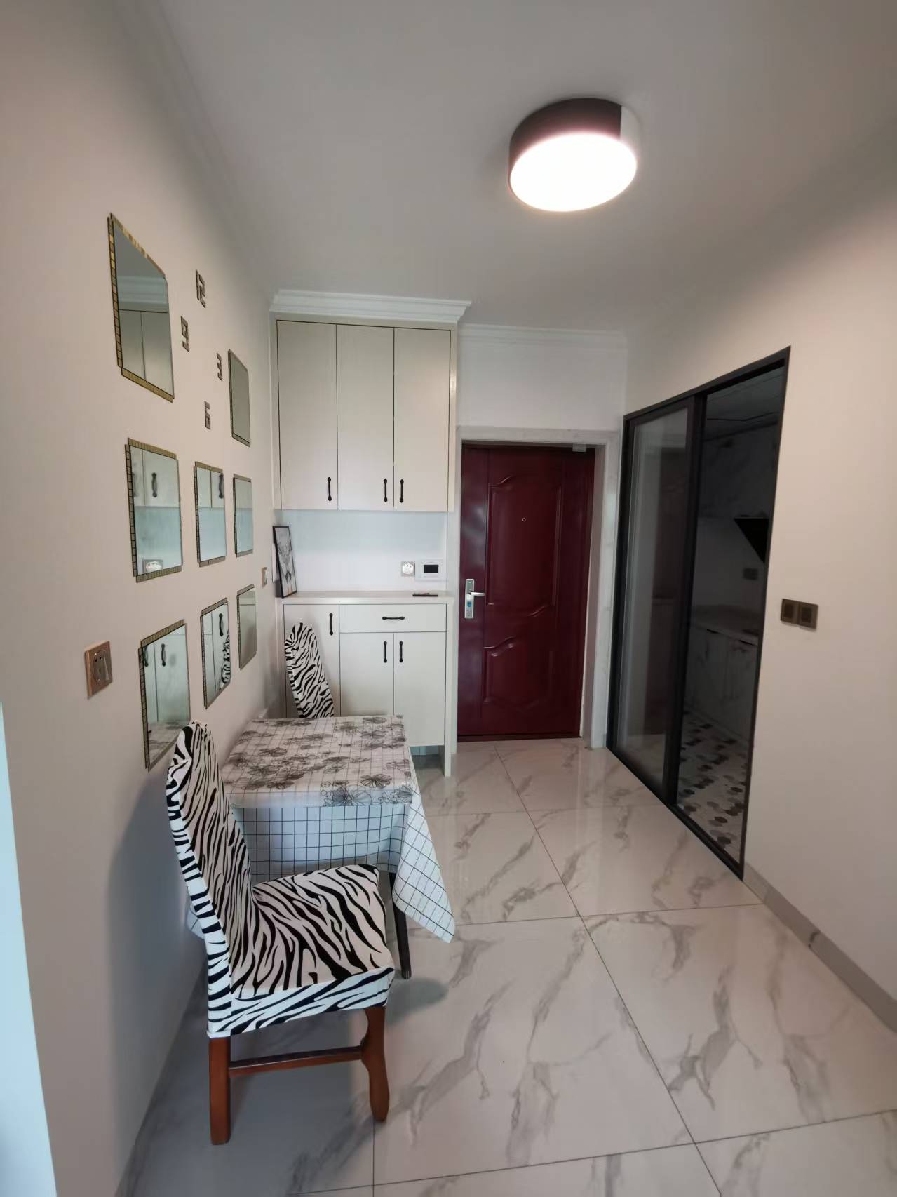 中国铁建金色蓝庭 1室0厅0卫 1300.0元/月 中国铁建金色蓝庭 1室0厅0卫 1300.0元/月室内图