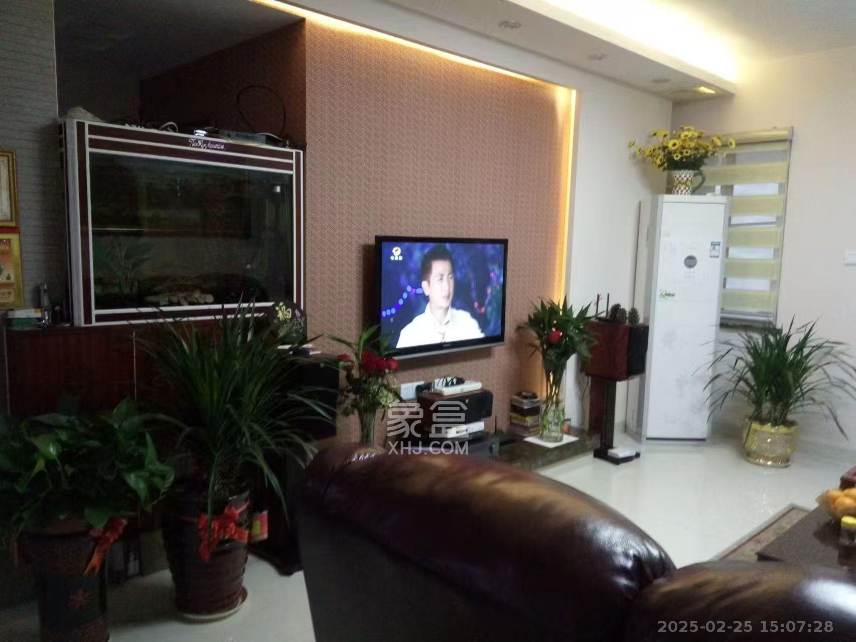 嘉宇盛世华章 3室2厅2卫 3800.0元/月 嘉宇盛世华章 3室2厅2卫 3800.0元/月室内图