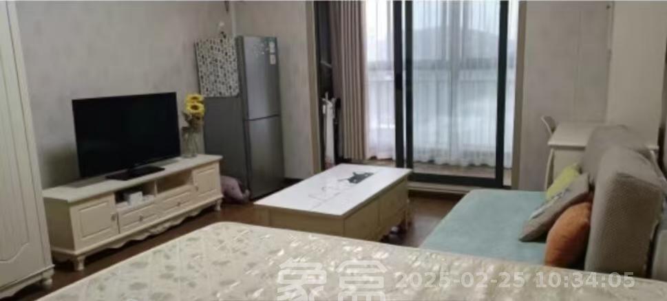 花漾年华（桂花园）  1室1厅1卫   1500.00元/月室内图1