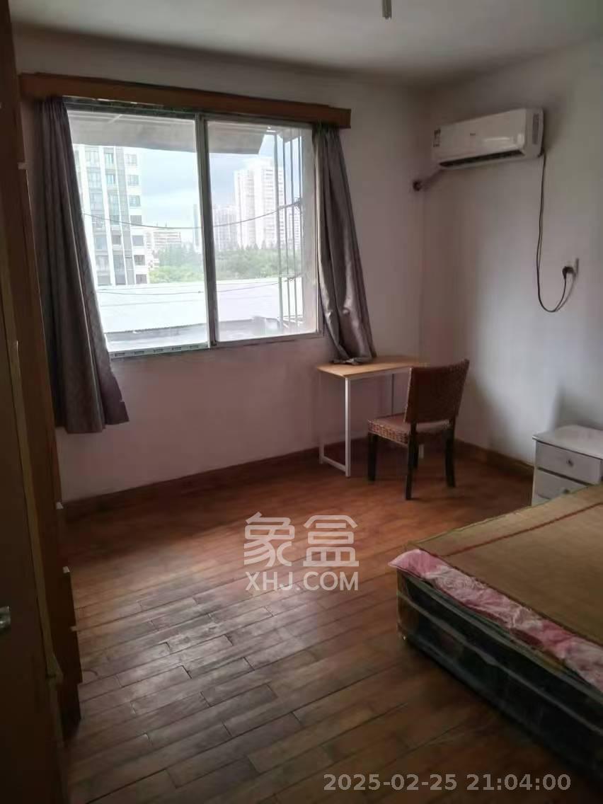 清水塘菜市场  1室0厅0卫    1200.0元/月 清水塘菜市场  1室0厅0卫    1200.0元/月室内图