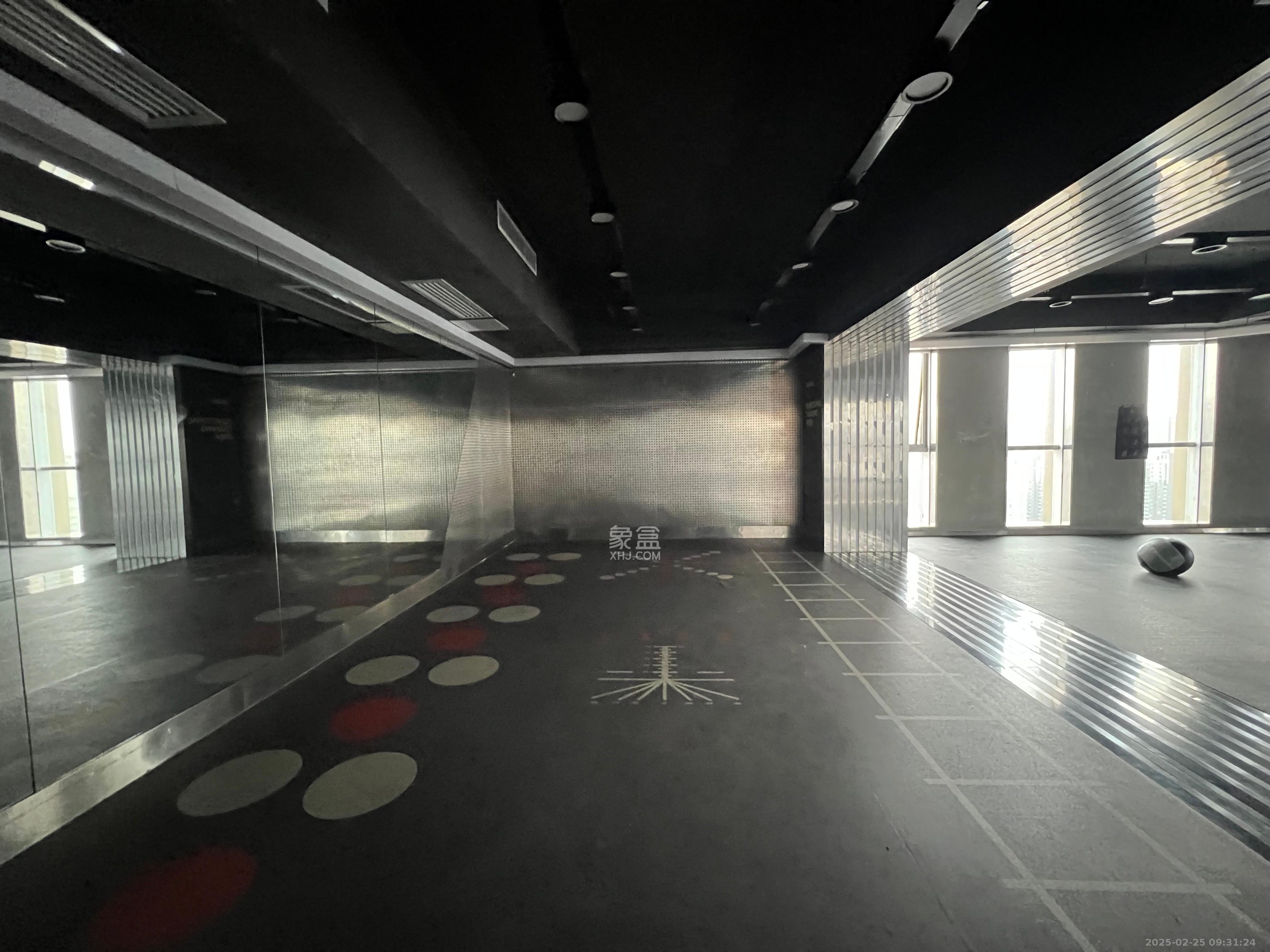 铭诚摩根  4室0厅0卫    20000.0元/月 铭诚摩根  4室0厅0卫    20000.0元/月室内图