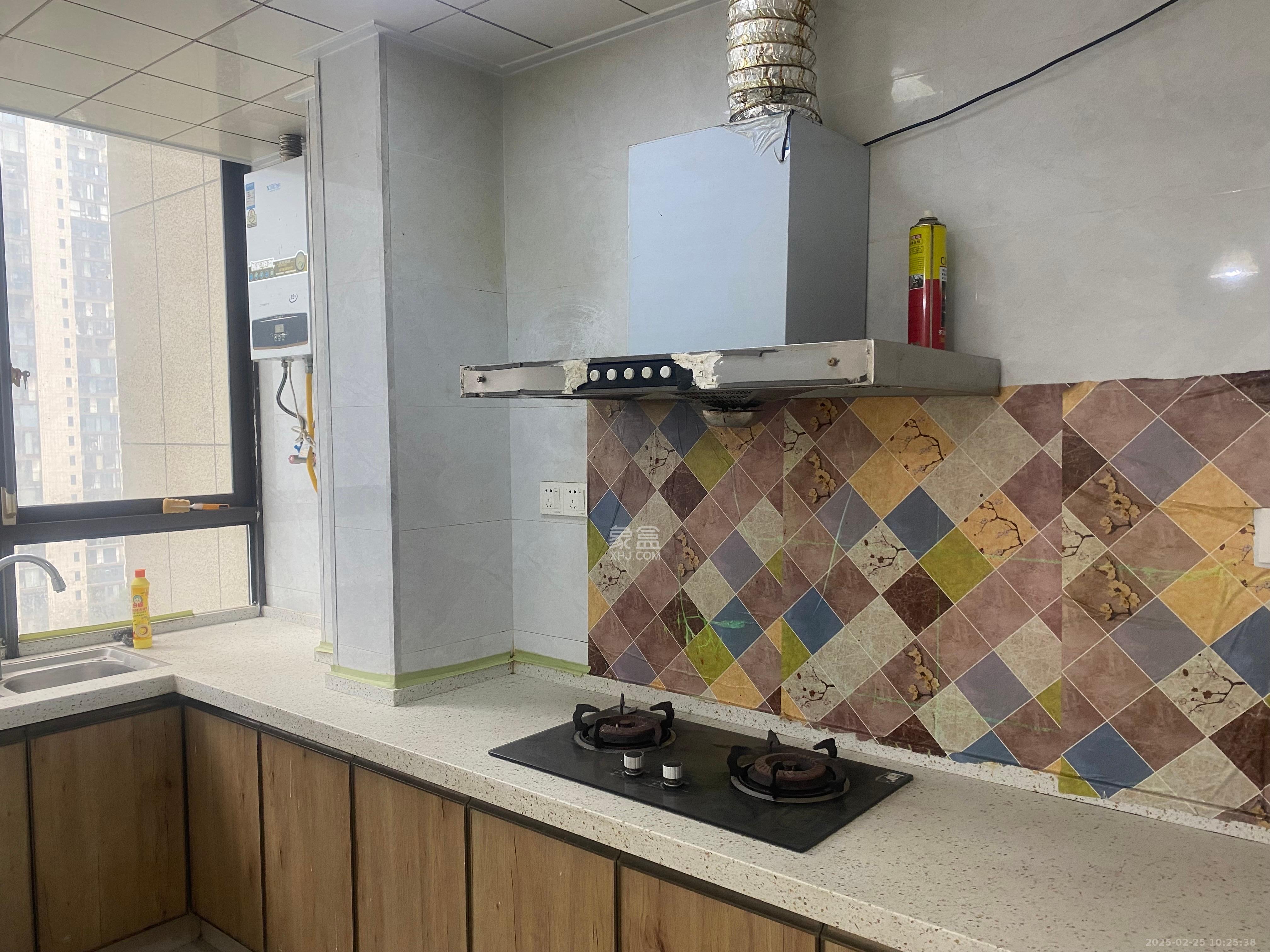 梅溪湖金茂湾 4室2厅2卫 3500.0元/月 梅溪湖金茂湾 4室2厅2卫 3500.0元/月室内图