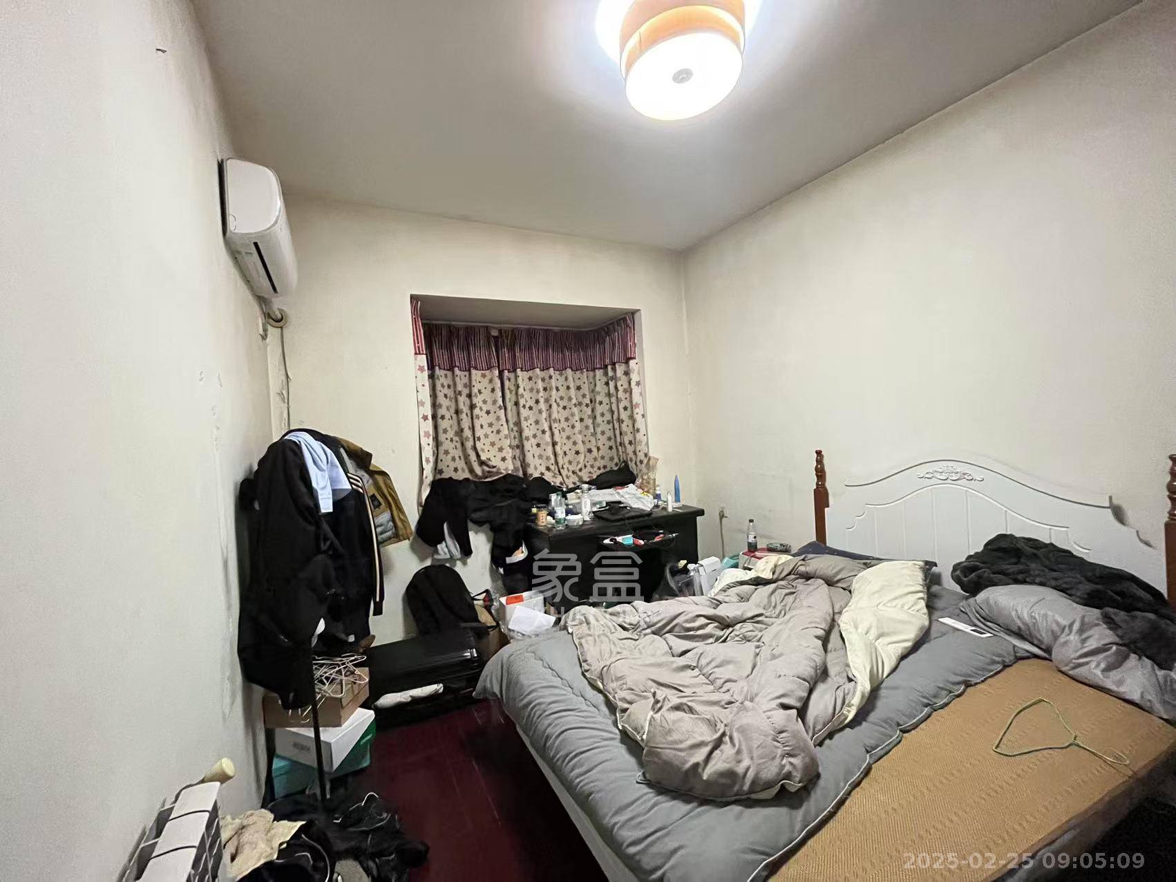 鑫天鑫城  3室2厅2卫   2400.00元/月室内图