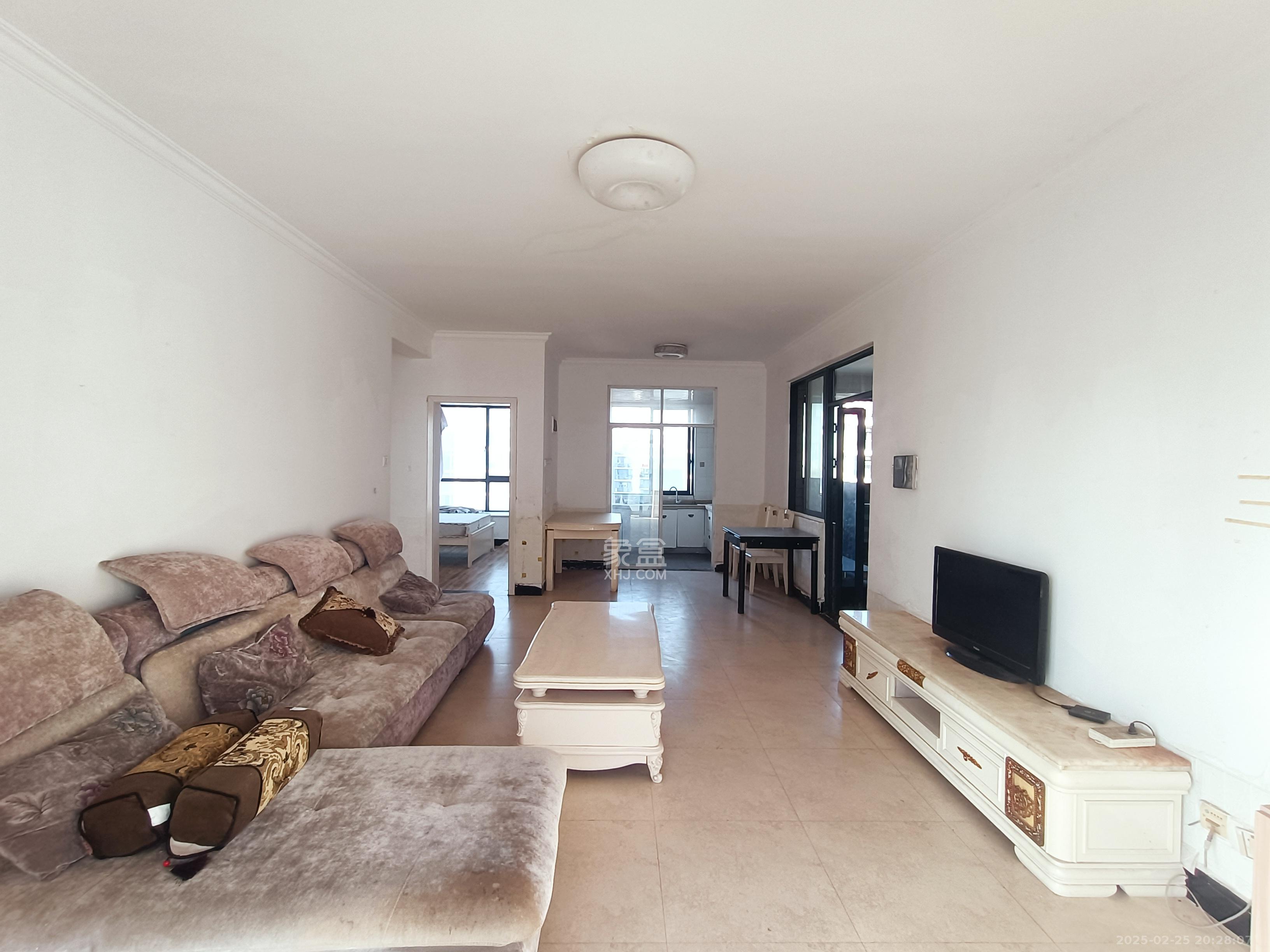 湘江世纪城鸿江苑 3室2厅1卫 2200.0元/月 湘江世纪城鸿江苑 3室2厅1卫 2200.0元/月室内图