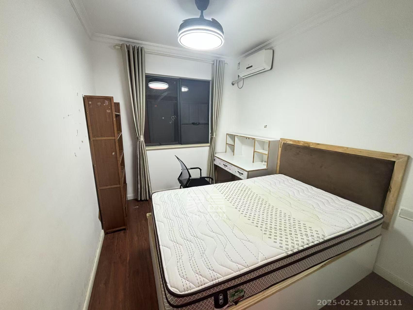 万科魅力之城观澜里  4室2厅2卫    4200.0元/月室内图