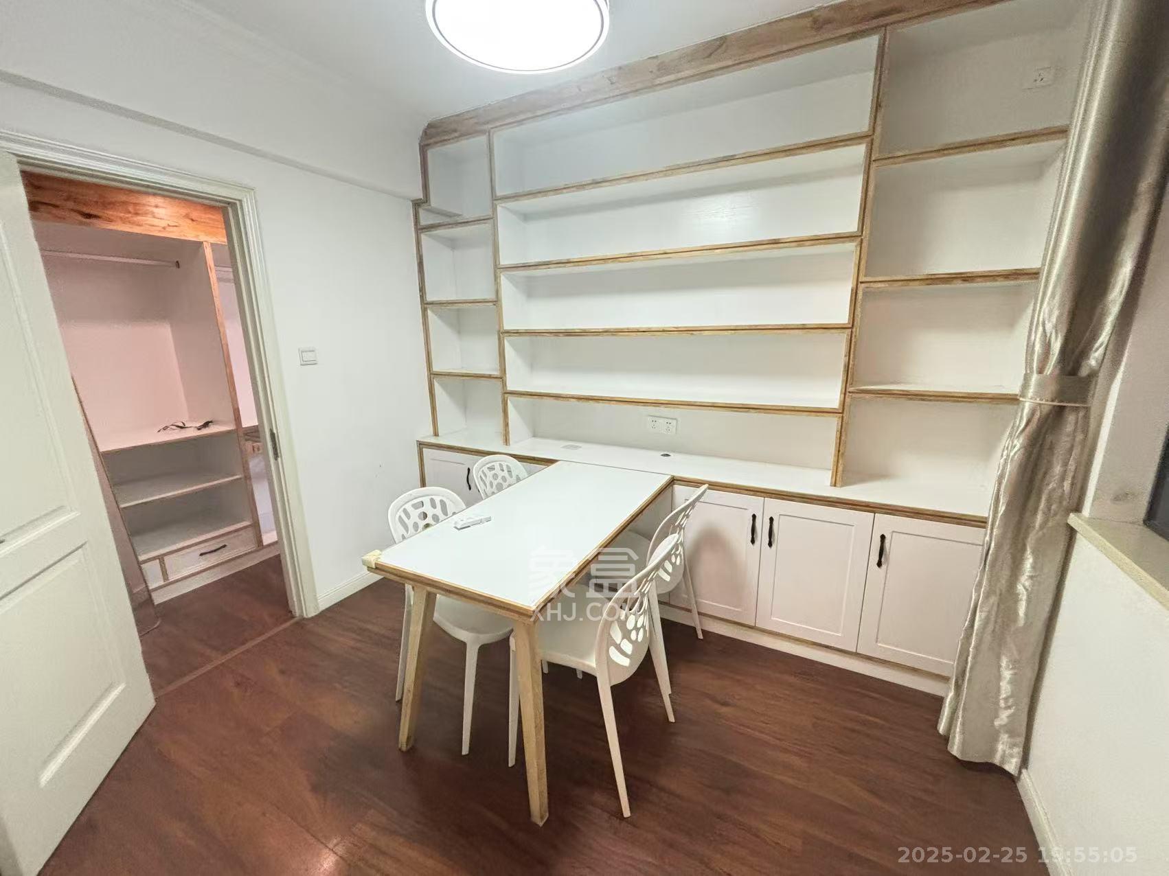 万科魅力之城观澜里  4室2厅2卫    4200.0元/月室内图