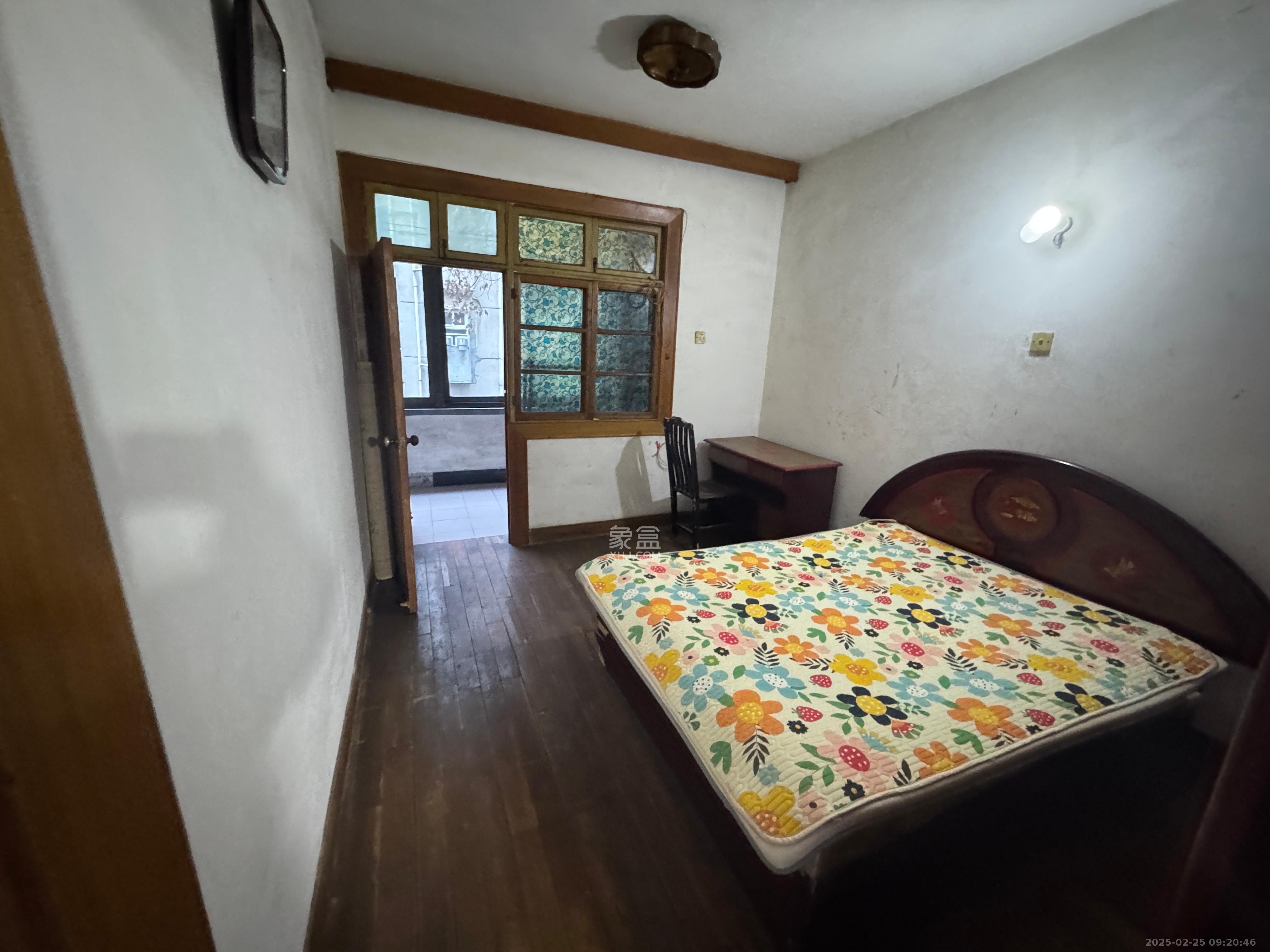 工人村 1室2厅1卫 700.0元/月 工人村 1室2厅1卫 700.0元/月室内图