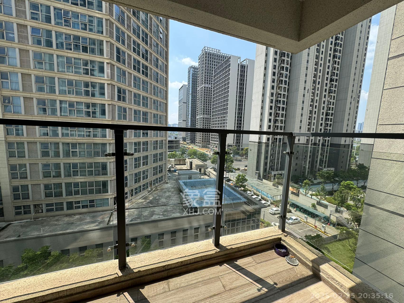 绿地长沙城际空间站(柏仕佳苑) 4室2厅2卫 4000.0元/月 绿地长沙城际空间站(柏仕佳苑) 4室2厅2卫 4000.0元/月室内图