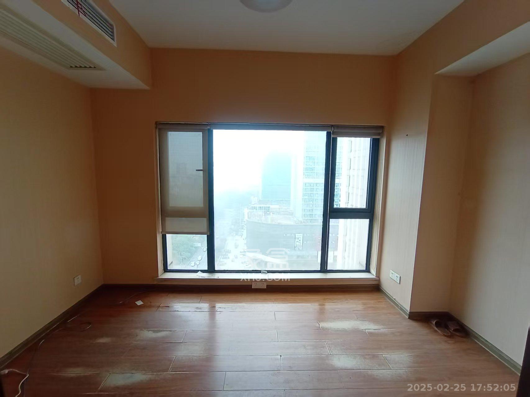 星大峰汇商务楼 3室2厅1卫 7300.0元/月 星大峰汇商务楼 3室2厅1卫 7300.0元/月室内图