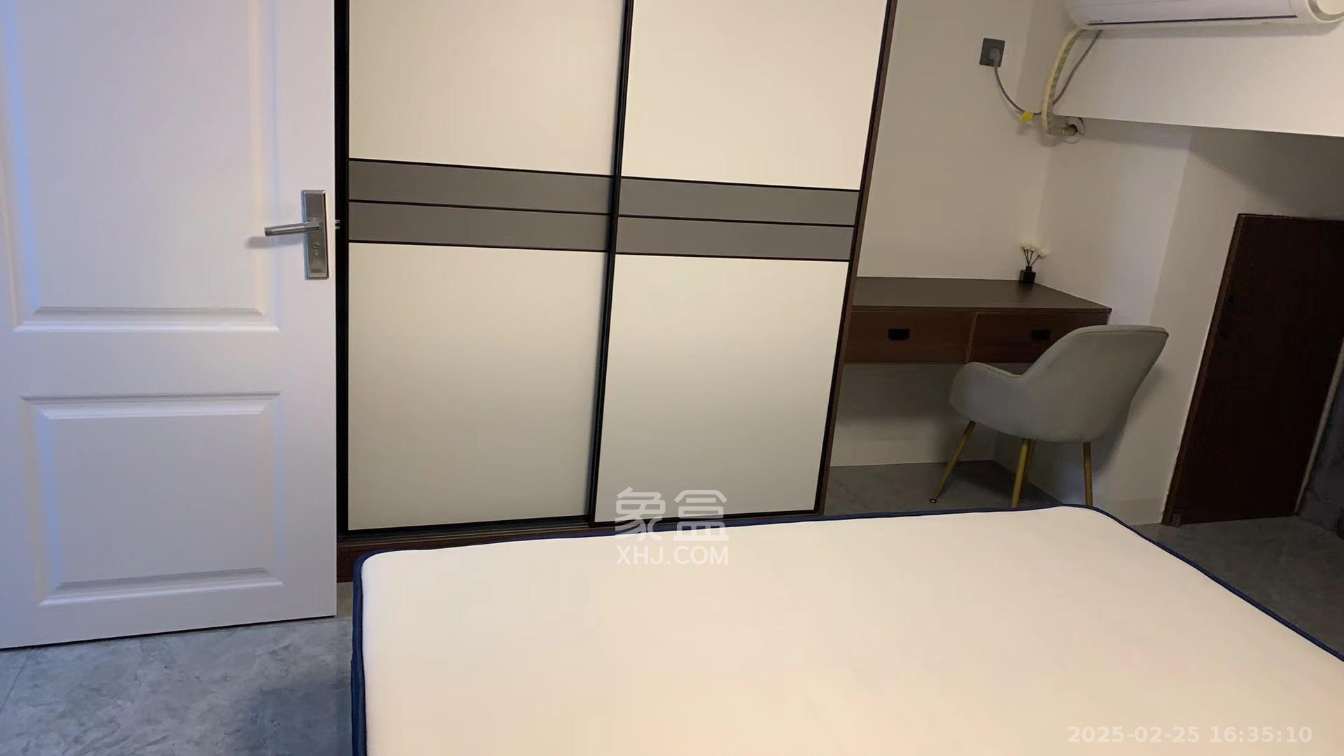 海伦春天  2室1厅1卫   1800.00元/月室内图