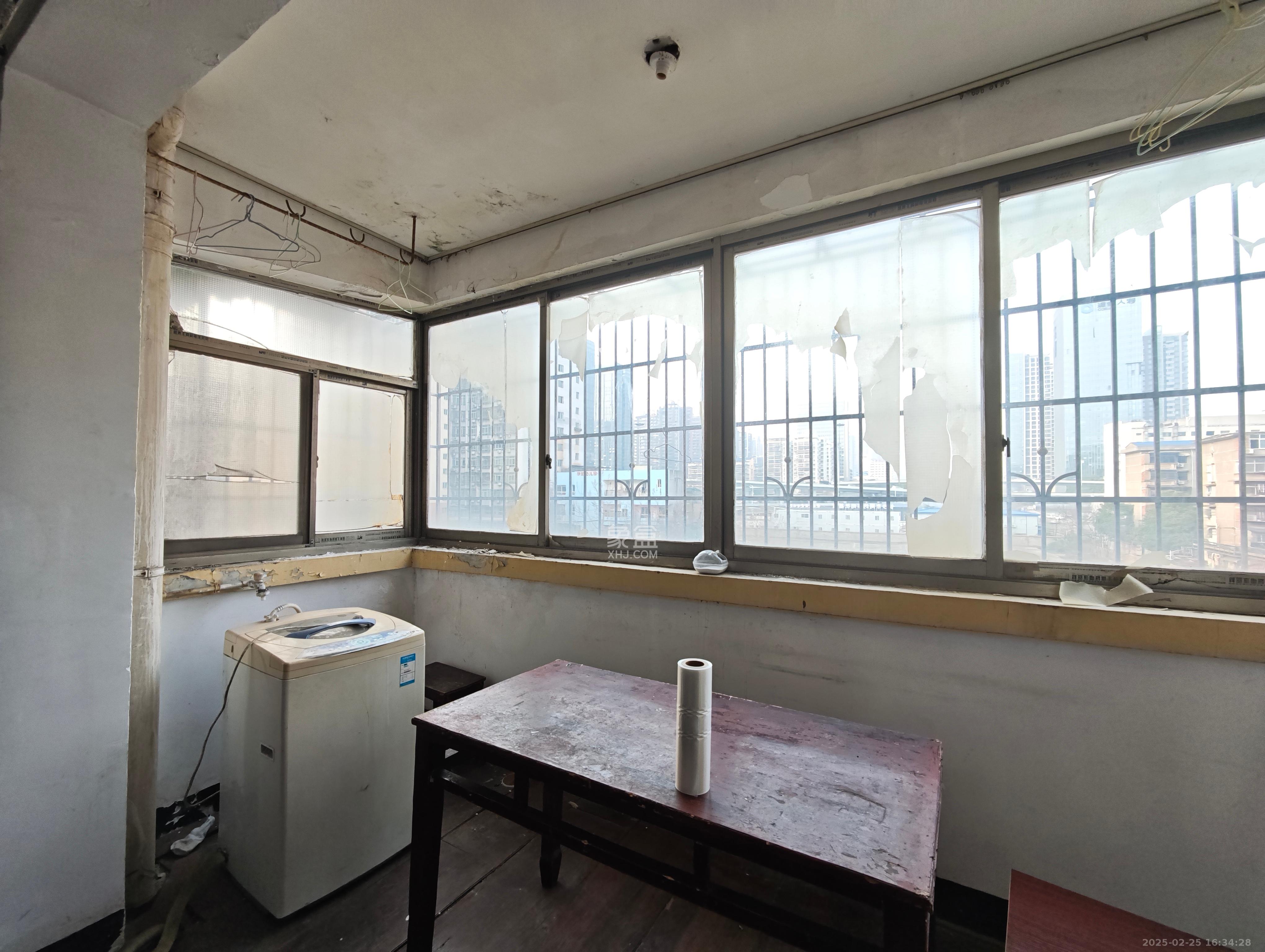 金隆家园(金隆小区) 2室1厅1卫 1600.0元/月 金隆家园(金隆小区) 2室1厅1卫 1600.0元/月室内图