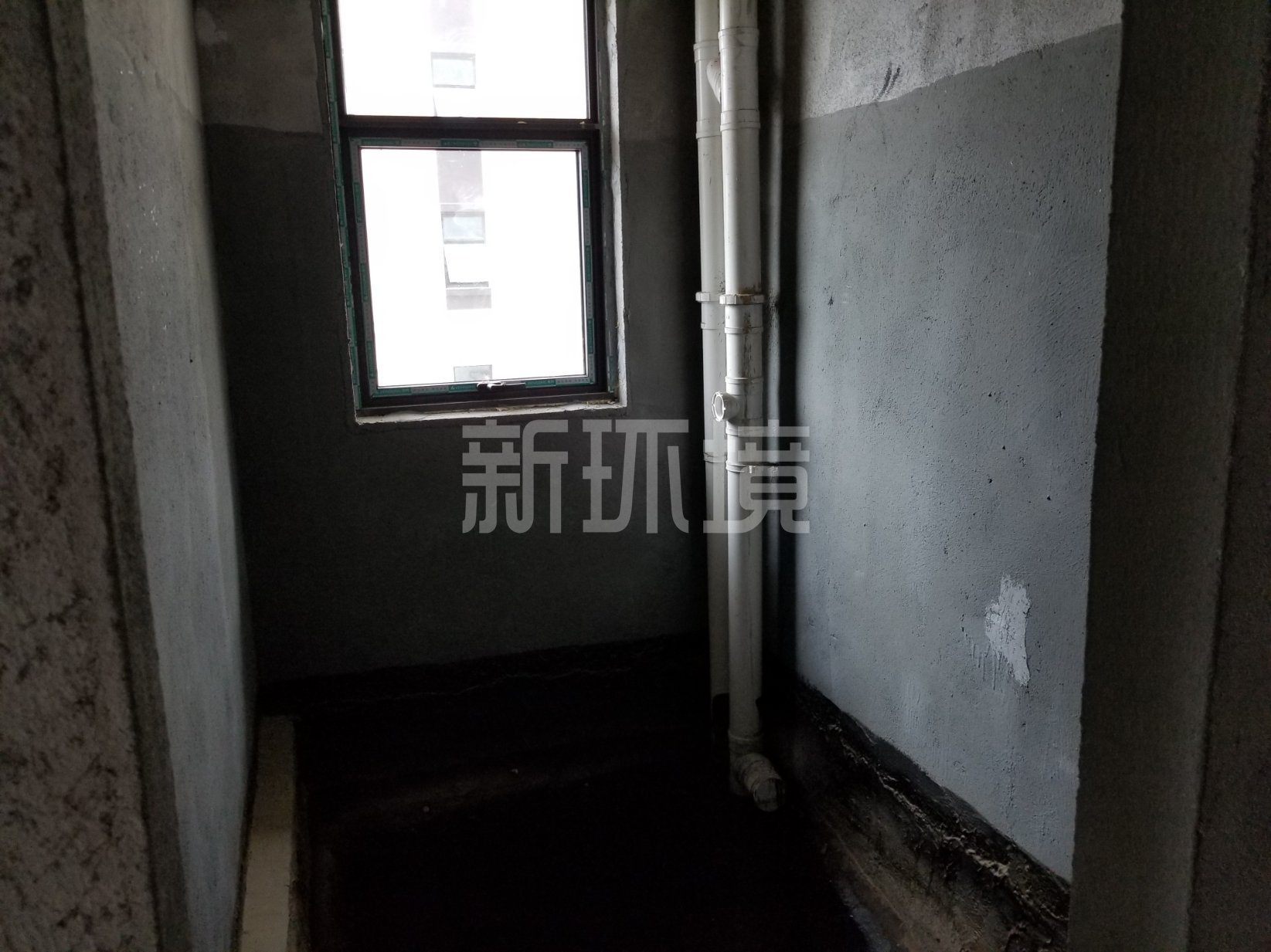 山水印象澜庭  5室2厅2卫    152.0万客厅