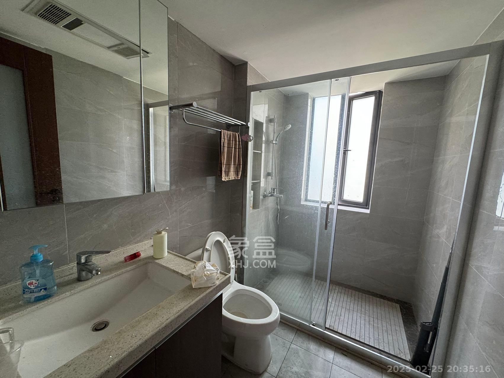 绿地长沙城际空间站(柏仕佳苑) 4室2厅2卫 4000.0元/月 绿地长沙城际空间站(柏仕佳苑) 4室2厅2卫 4000.0元/月室内图