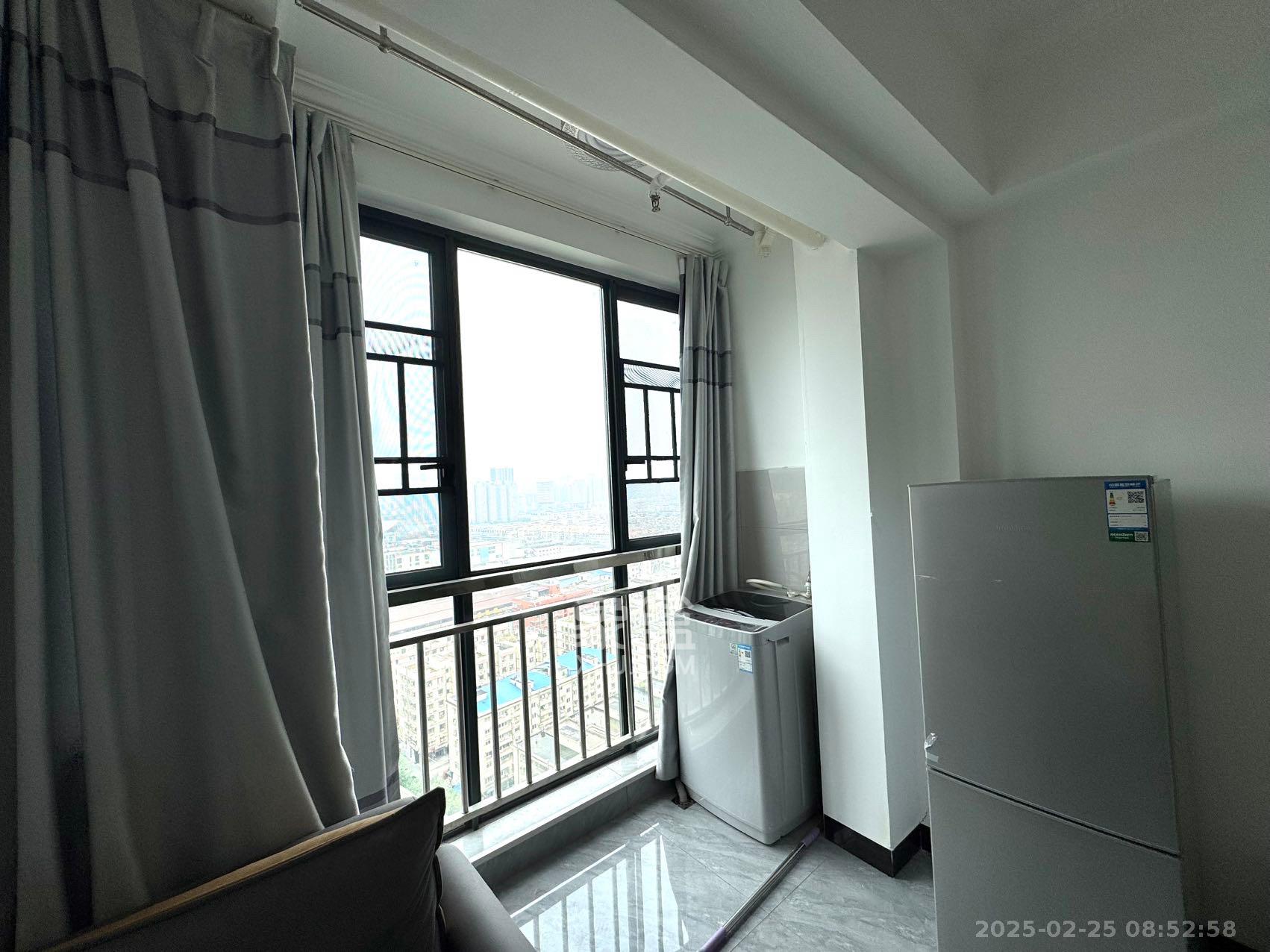 裕天国际商汇中心 1室0厅0卫 1500.0元/月 裕天国际商汇中心 1室0厅0卫 1500.0元/月室内图