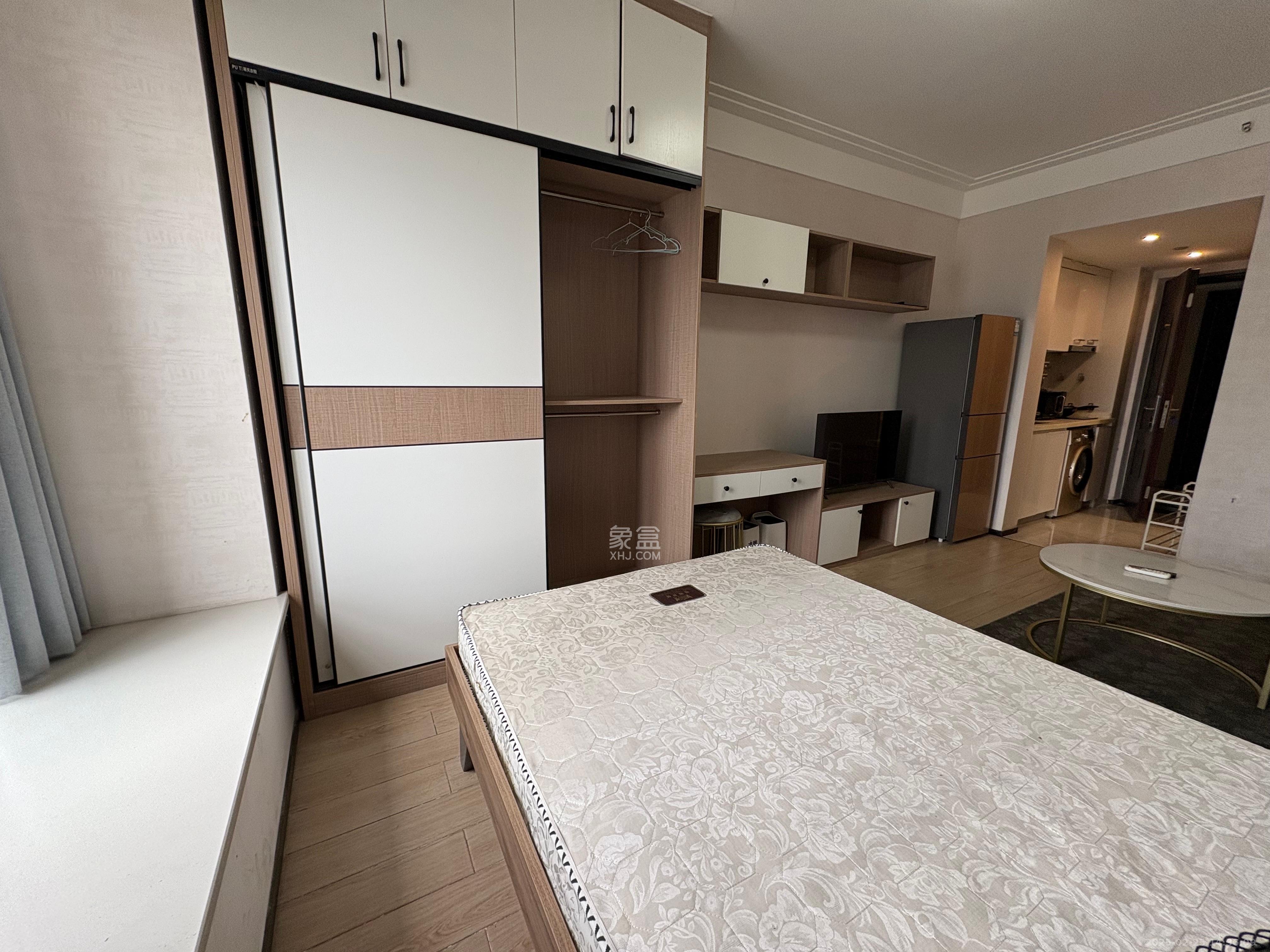 中海国际二期 1室1厅1卫 1300.0元/月 中海国际二期 1室1厅1卫 1300.0元/月室内图