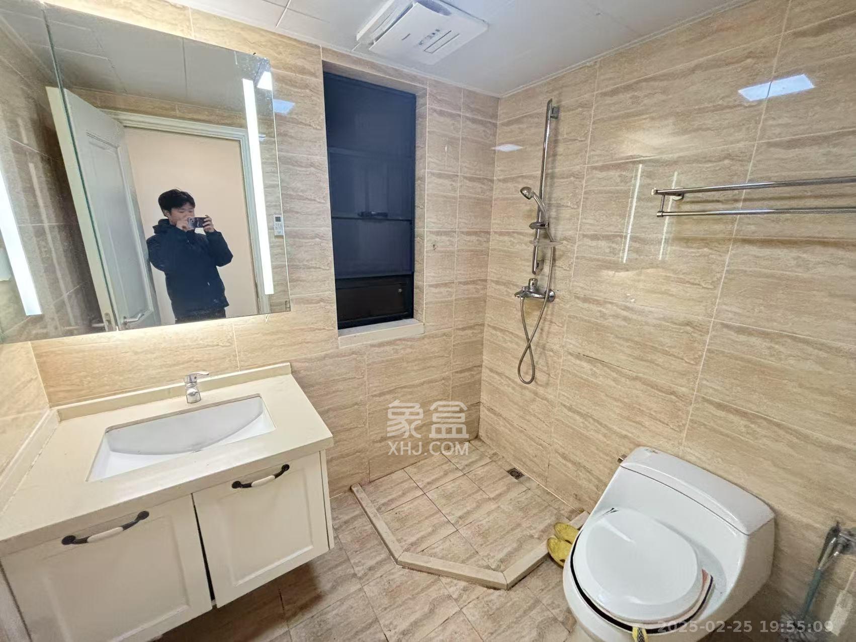 万科魅力之城观澜里  4室2厅2卫    4200.0元/月室内图