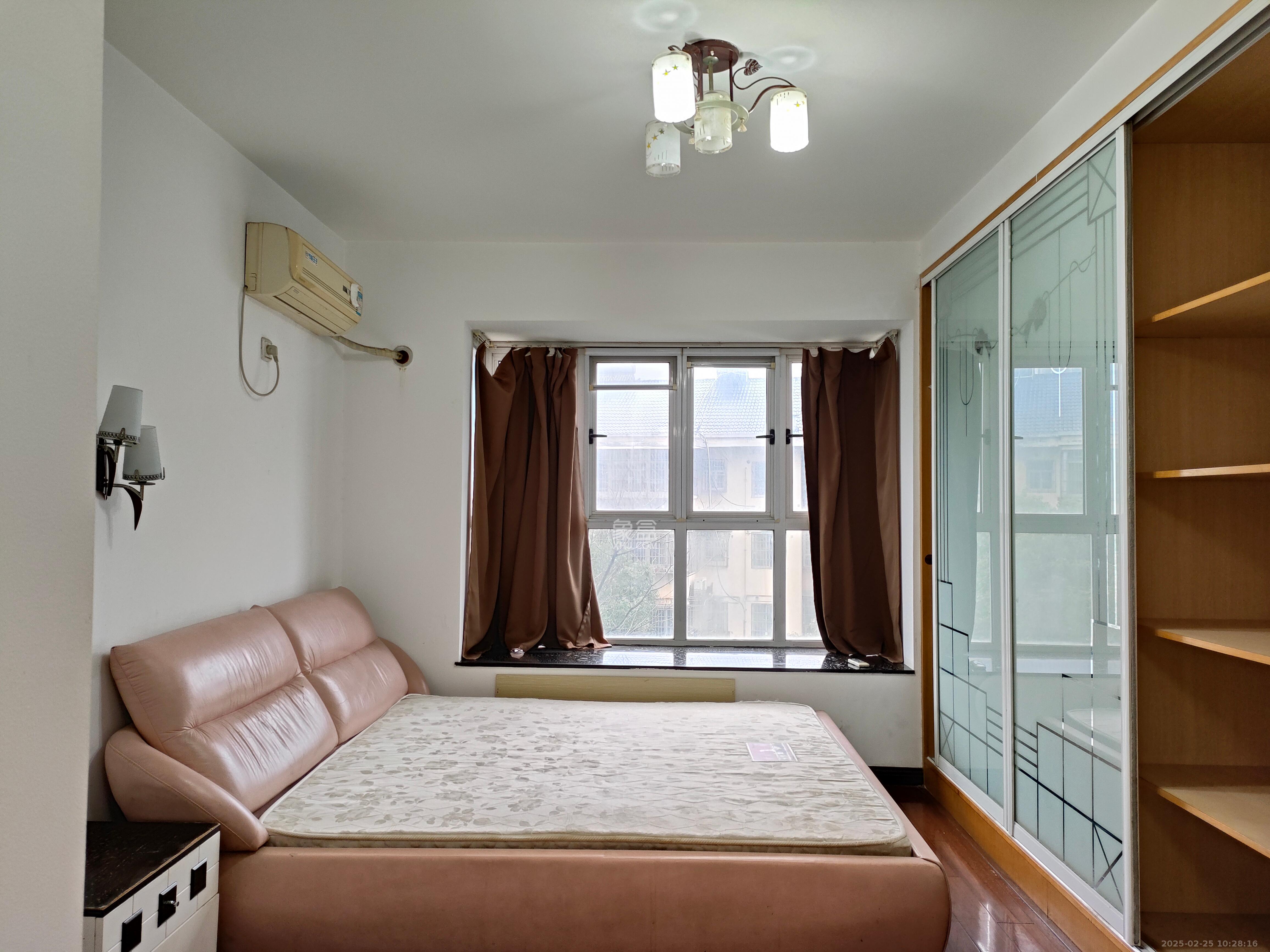 中建桂苑  3室2厅2卫   2100.00元/月室内图