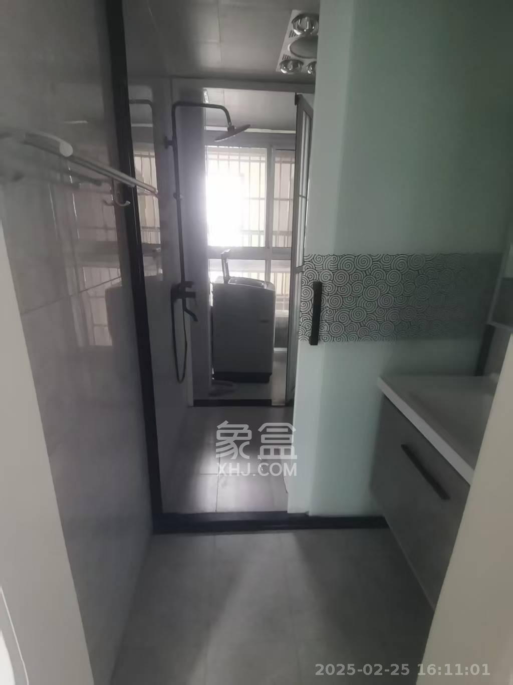 金鹰玖珑山  3室2厅2卫   2400.00元/月室内图