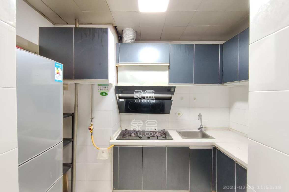 自由.com(自由大厦)  2室1厅1卫    1800.0元/月 自由.com(自由大厦)  2室1厅1卫    1800.0元/月室内图