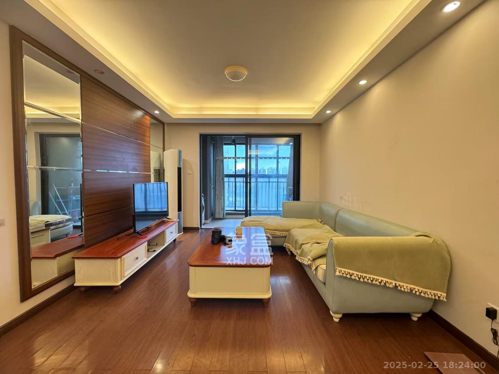 万科城 2室2厅1卫 2500.0元/月 万科城 2室2厅1卫 2500.0元/月室内图