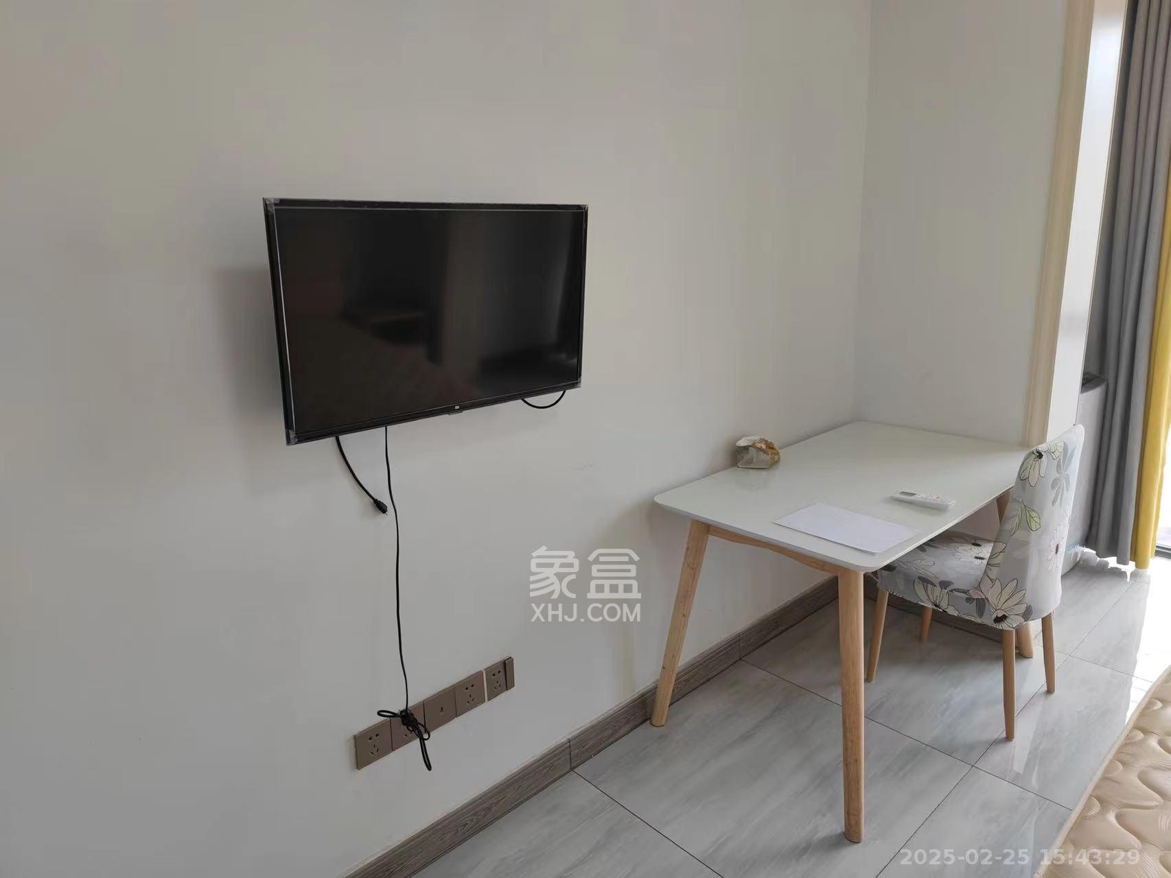 美林美寓  1室1厅1卫   1800.00元/月室内图1