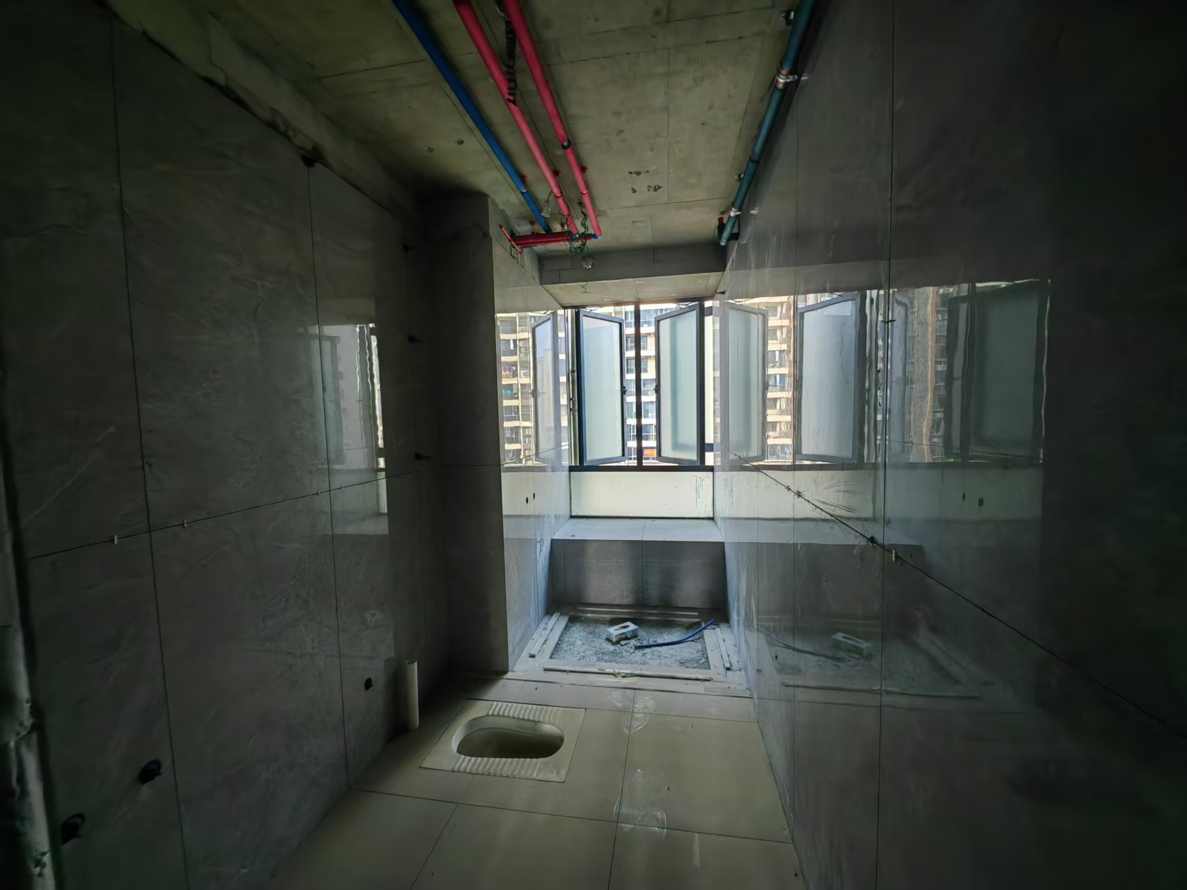 碧桂园梓山府 5室2厅3卫 168.0万 碧桂园梓山府 5室2厅3卫 168.0万室内图