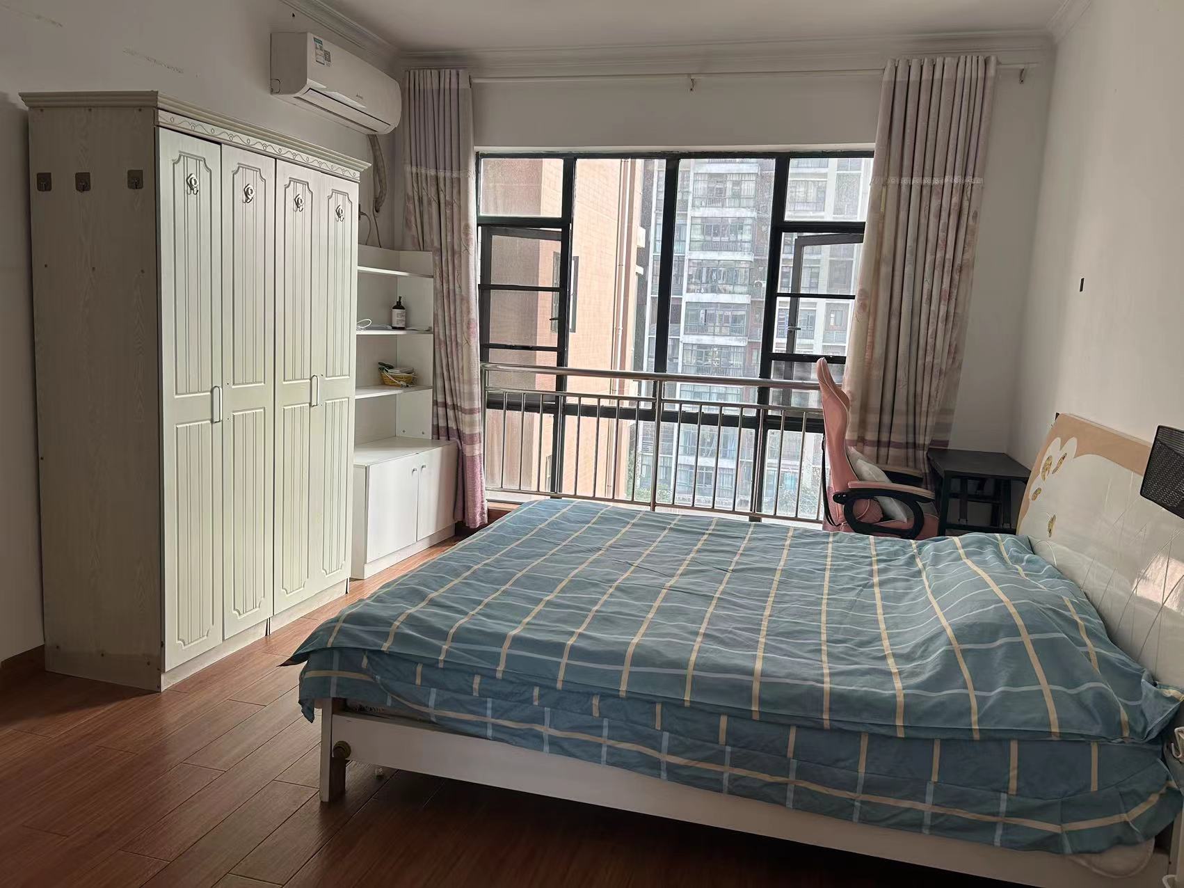 雄森国际  4室2厅2卫    2600.0元/月 雄森国际  4室2厅2卫    2600.0元/月室内图