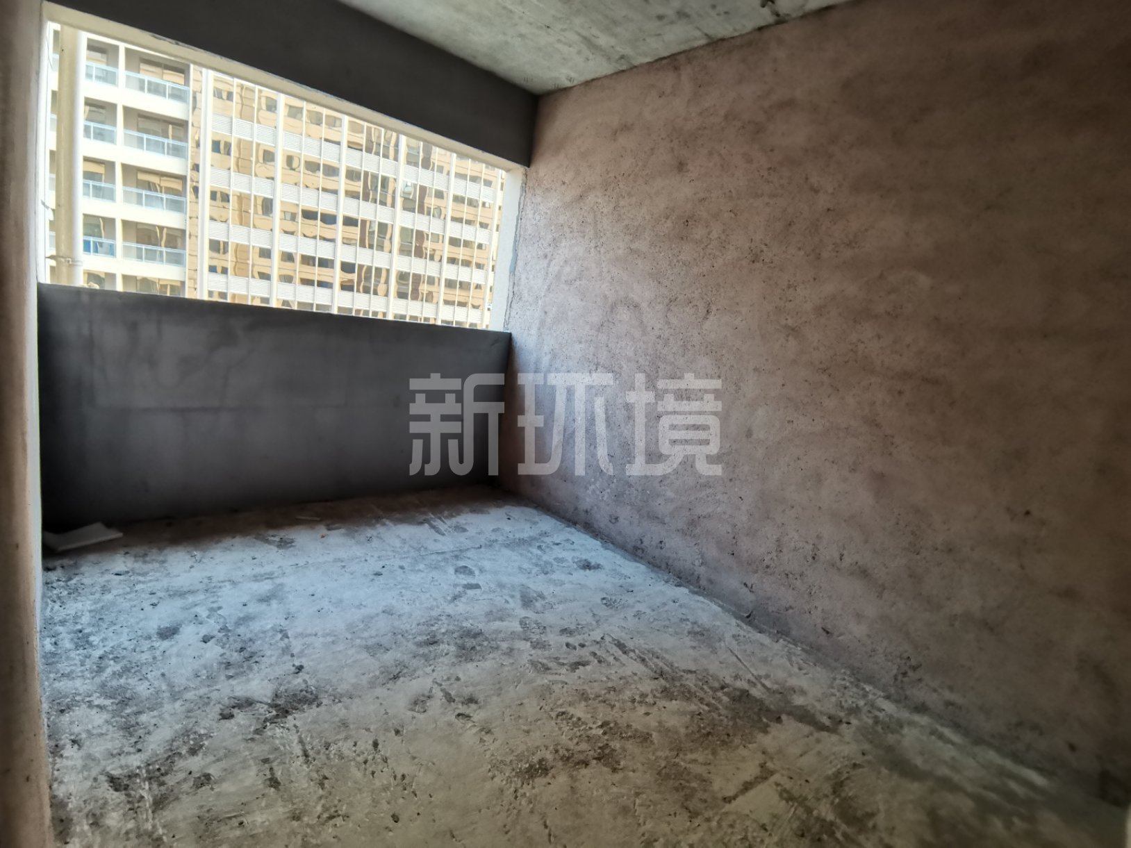 天门中央广场 4室2厅2卫 83.0万 天门中央广场 4室2厅2卫 83.0万客厅