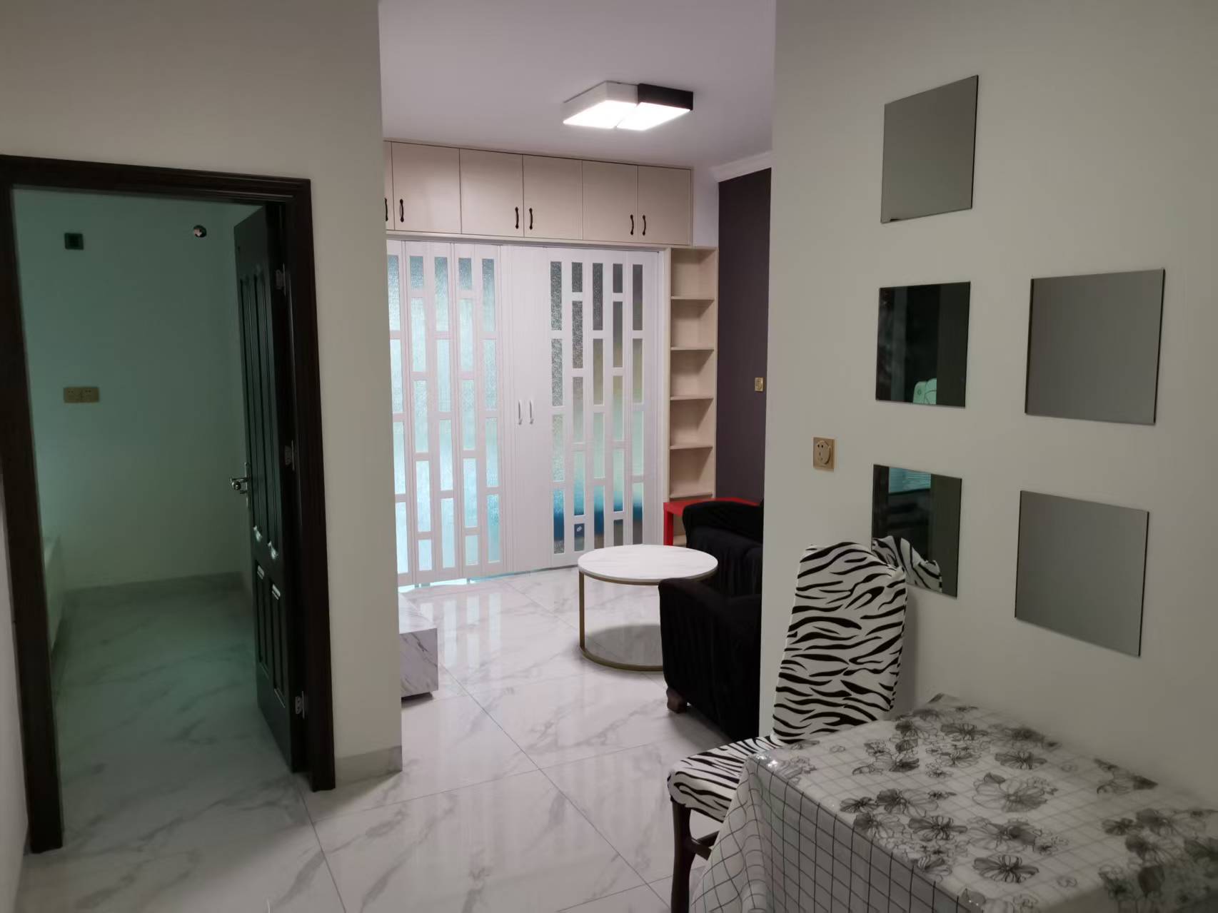 中国铁建金色蓝庭 1室0厅0卫 1300.0元/月 中国铁建金色蓝庭 1室0厅0卫 1300.0元/月室内图