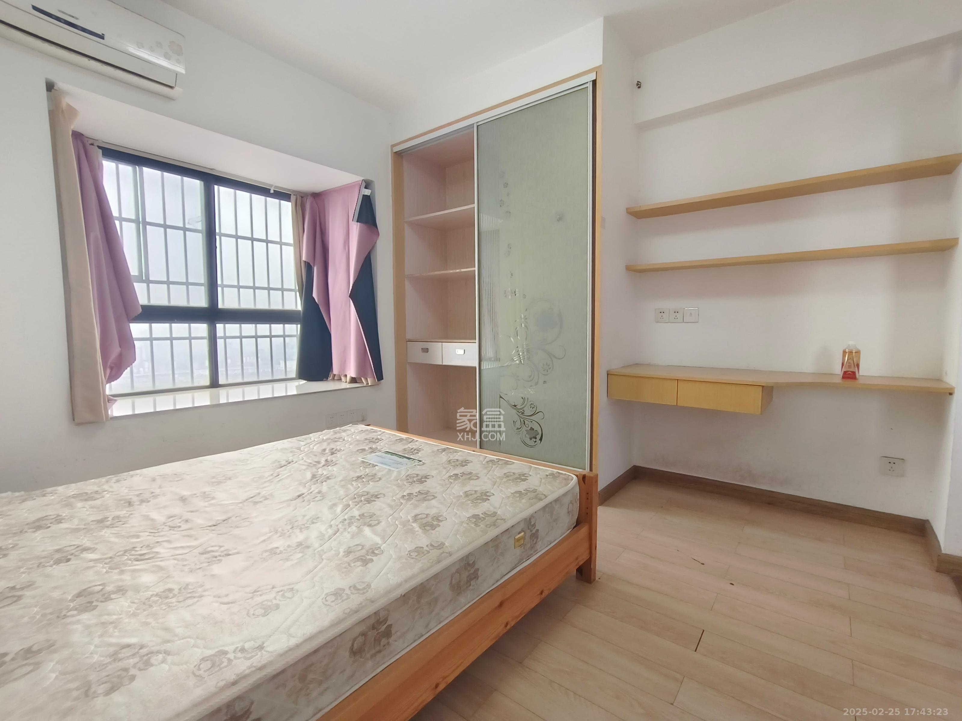 曙光领峰（曙光家园）  1室1厅1卫   1750.00元/月室内图