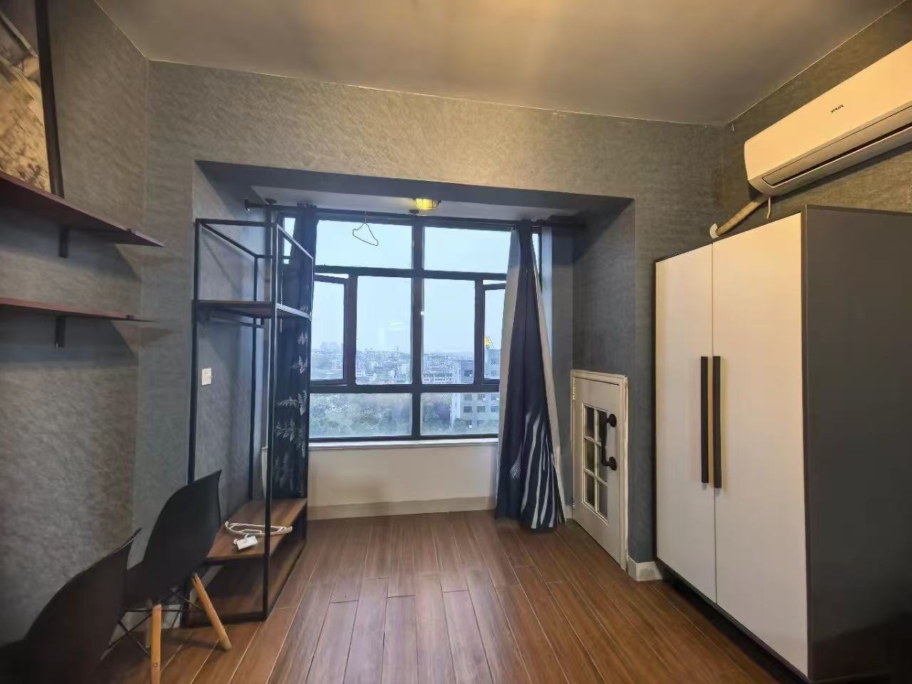 梓山湖公馆 1室1厅1卫 1600.0元/月 梓山湖公馆 1室1厅1卫 1600.0元/月室内图