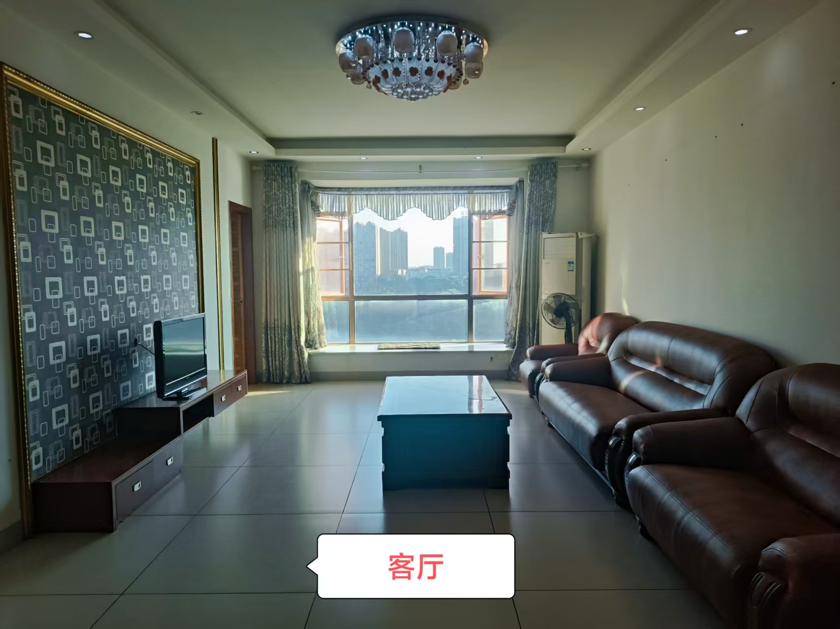 湘水明珠 3室2厅2卫 2000.0元/月 湘水明珠 3室2厅2卫 2000.0元/月室内图