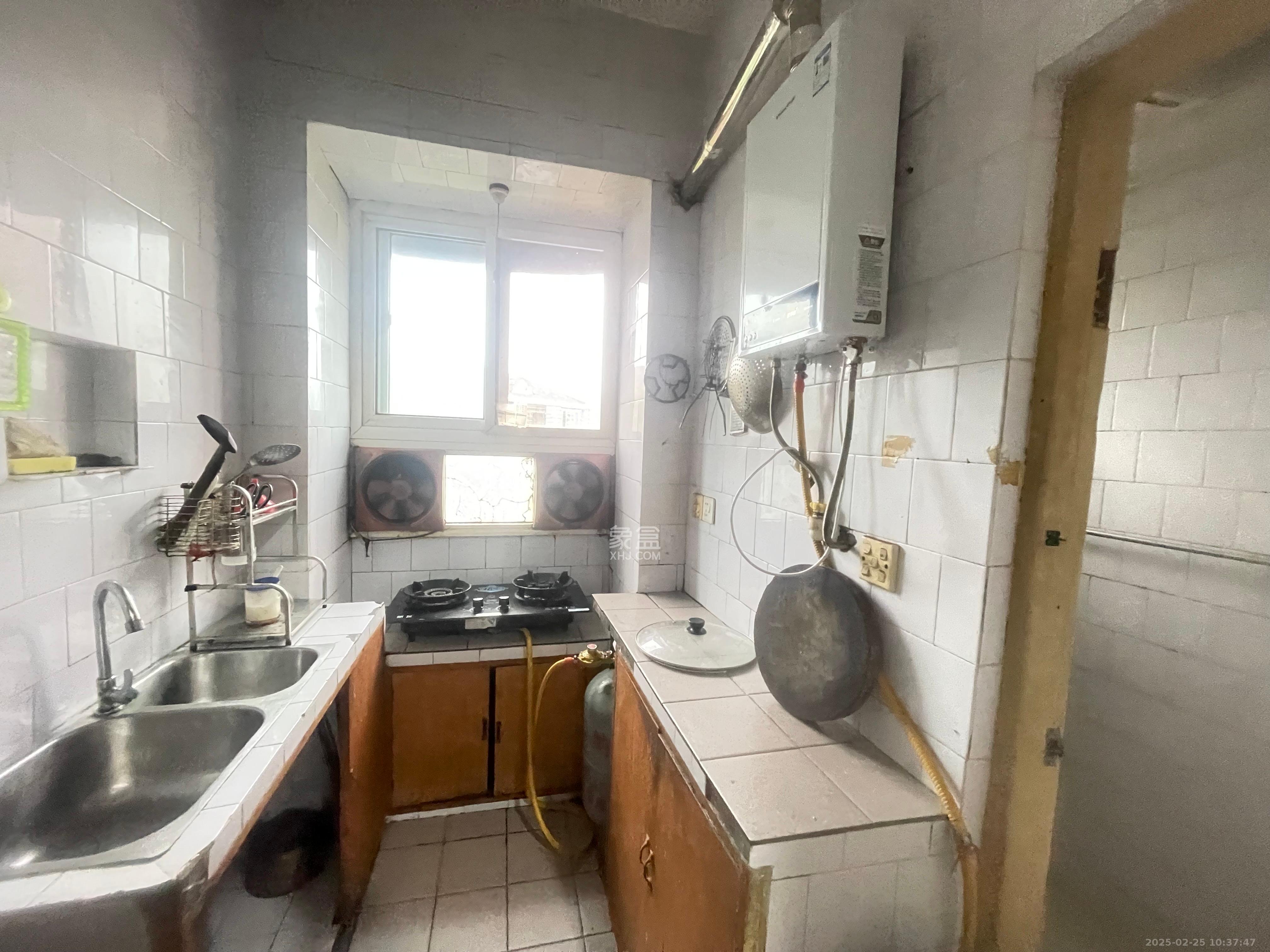 湖南省冶金材料研究所宿舍  2室1厅1卫    1000.0元/月室内图