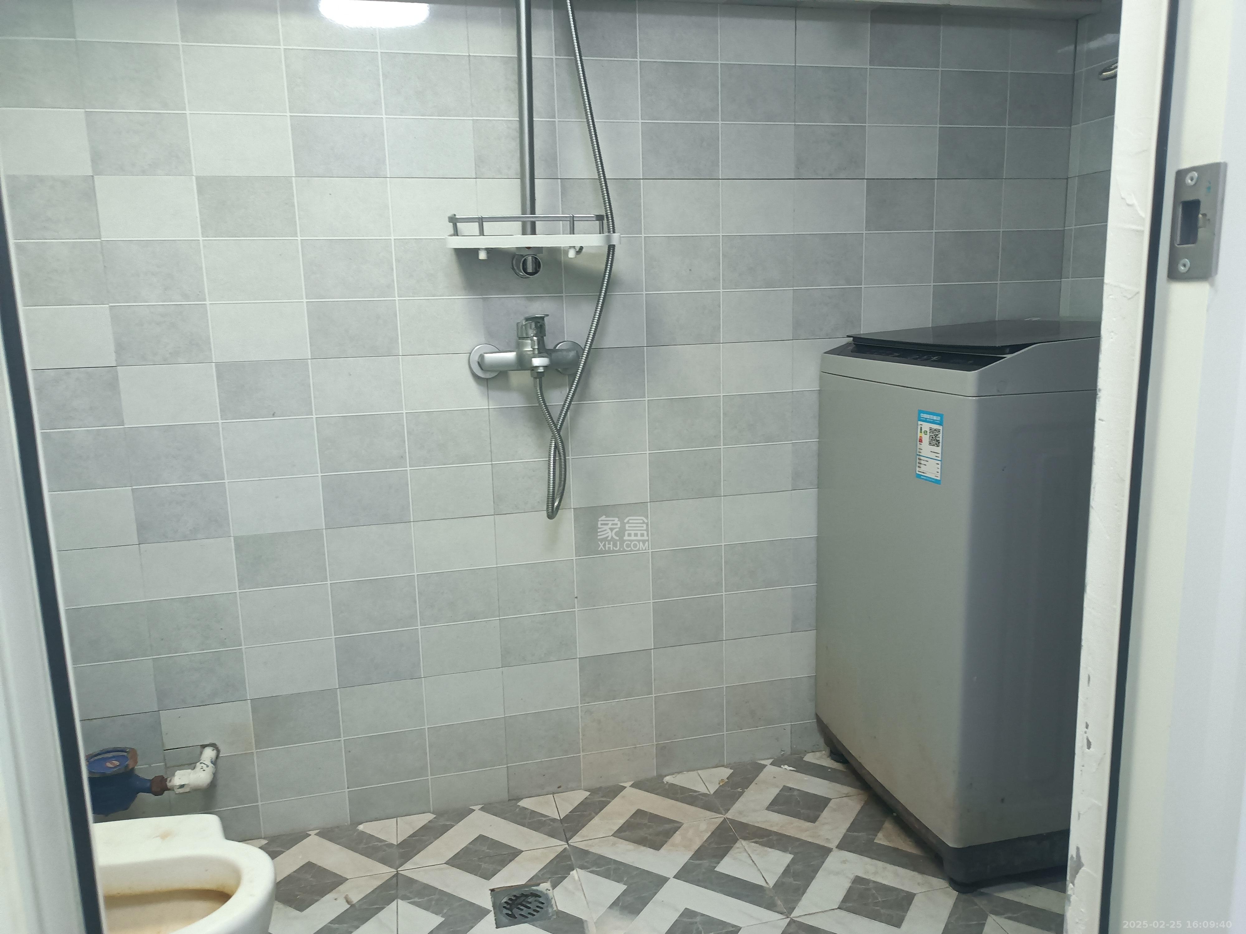 弘坤云寓  2室1厅2卫   1600.00元/月