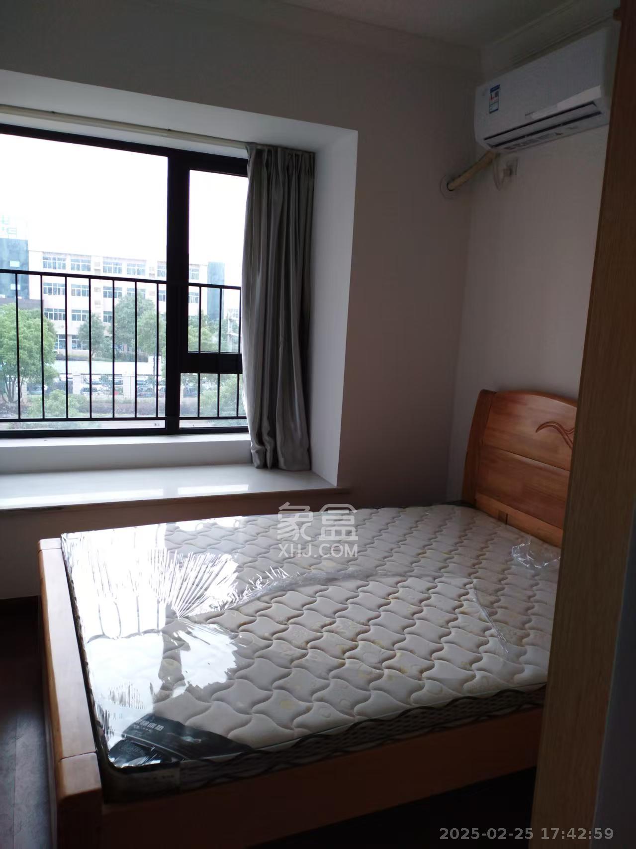 中海新城熙岸(中信新城五期) 3室2厅1卫 2000.0元/月 中海新城熙岸(中信新城五期) 3室2厅1卫 2000.0元/月室内图