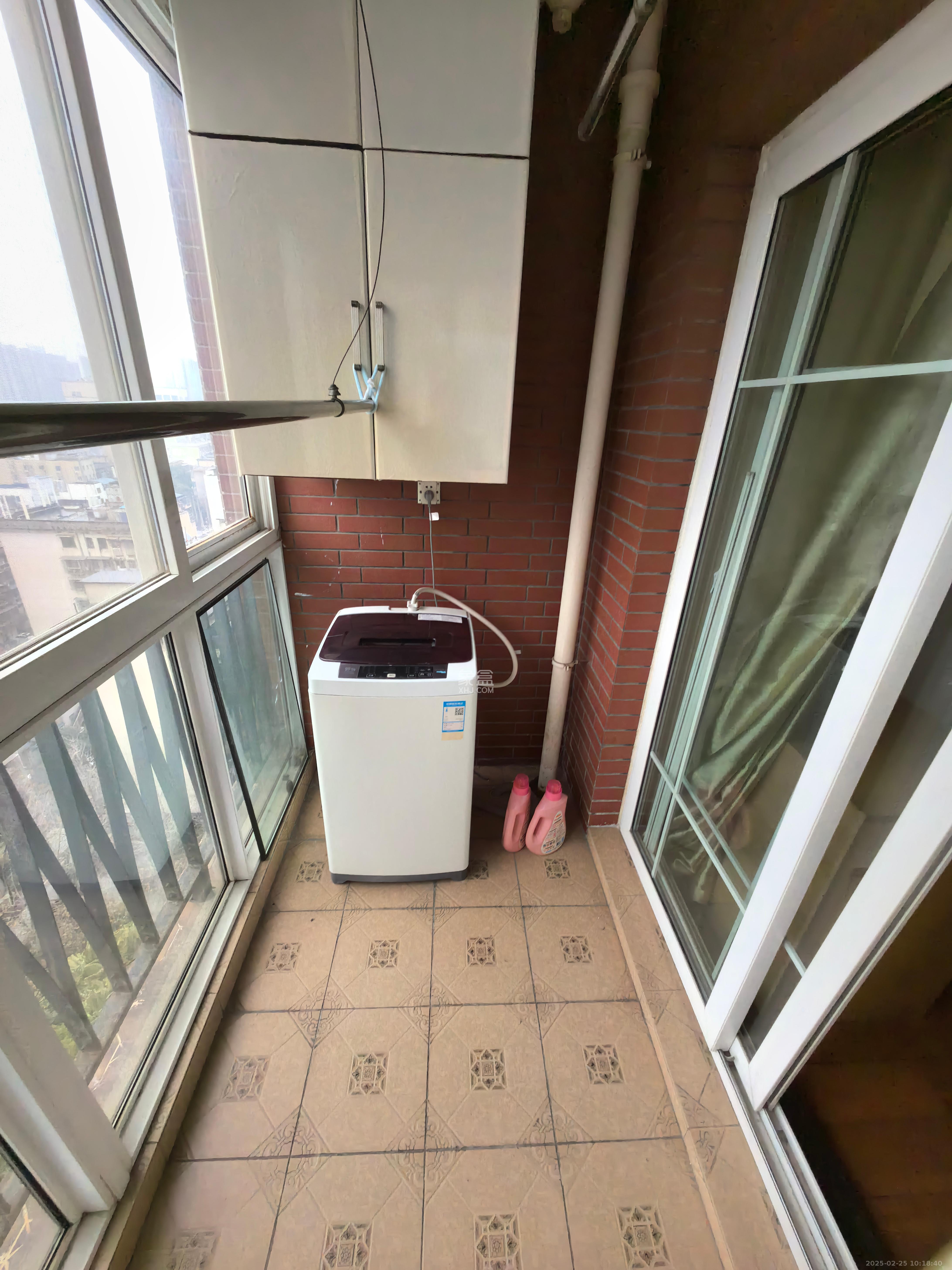 鸿铭中心  3室2厅1卫    3200.0元/月室内图
