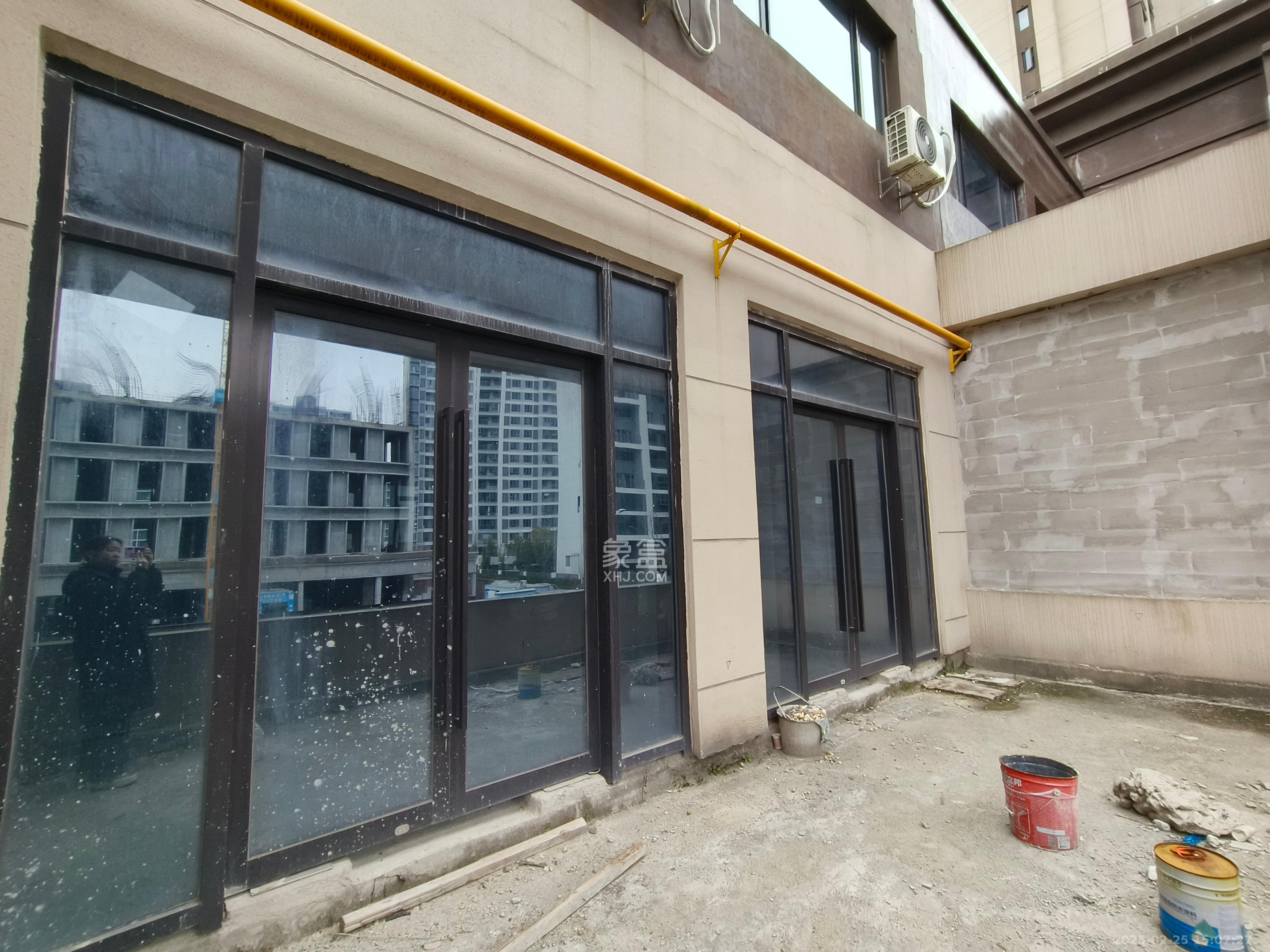 金茂建发观悦   195.48㎡     6000.00元/月室内图