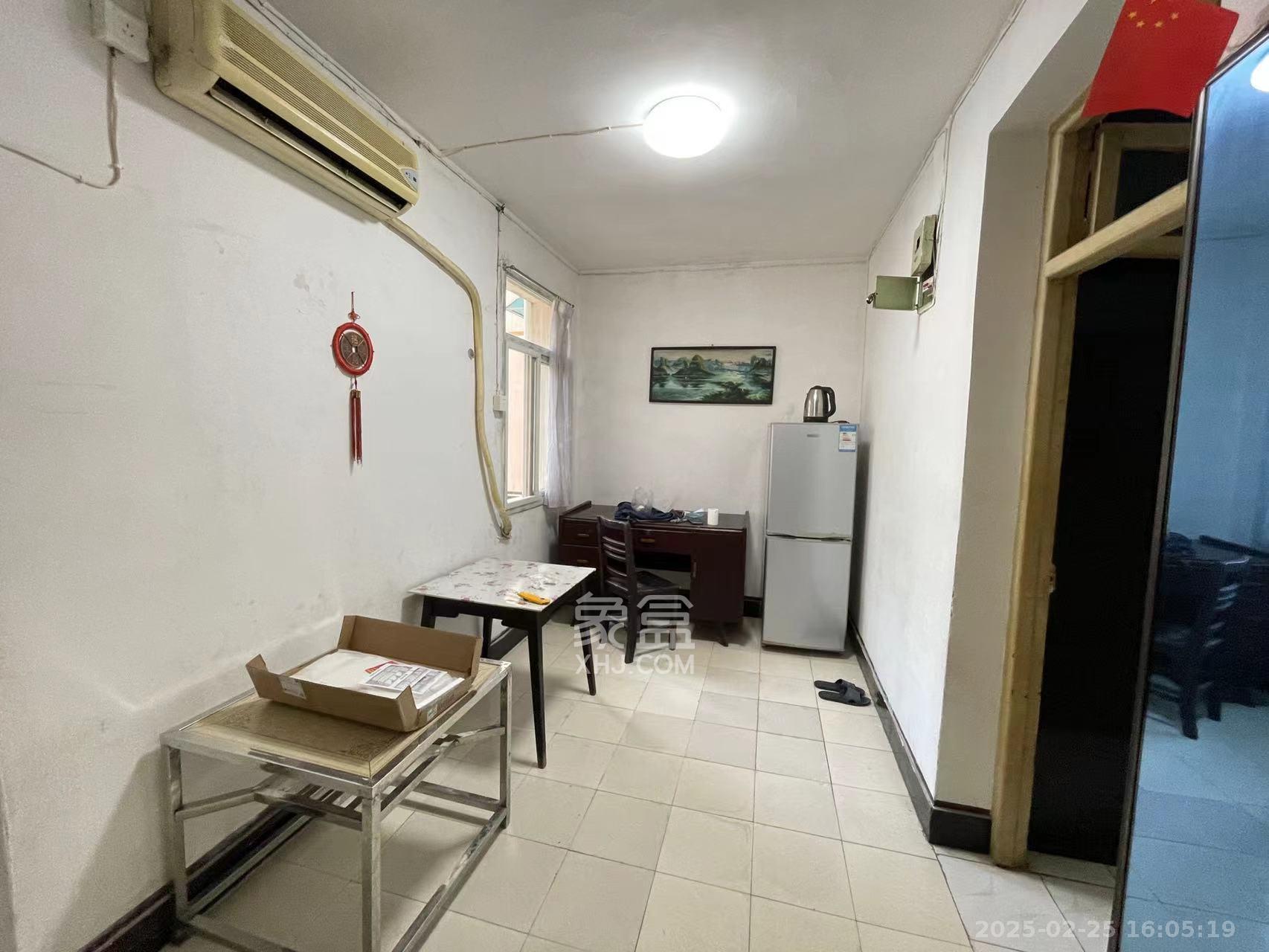 红旗区四片 2室1厅1卫 1500.0元/月 红旗区四片 2室1厅1卫 1500.0元/月室内图