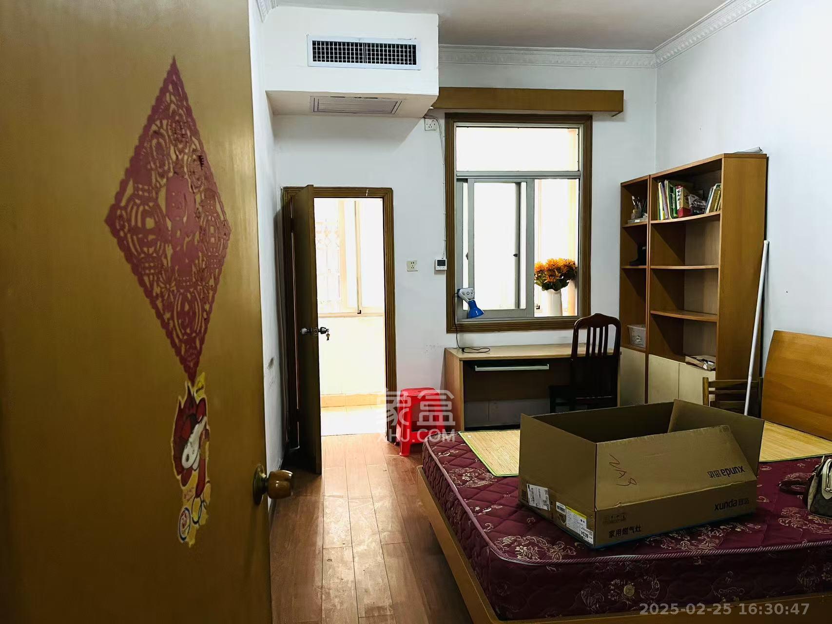 湘农桥社区 2室2厅1卫 2000.0元/月 湘农桥社区 2室2厅1卫 2000.0元/月室内图