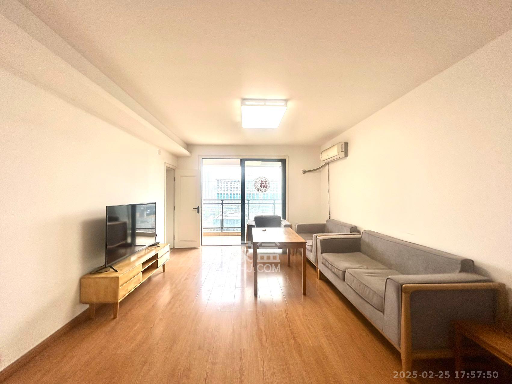 华悦城  2室1厅1卫    2500.0元/月 华悦城  2室1厅1卫    2500.0元/月