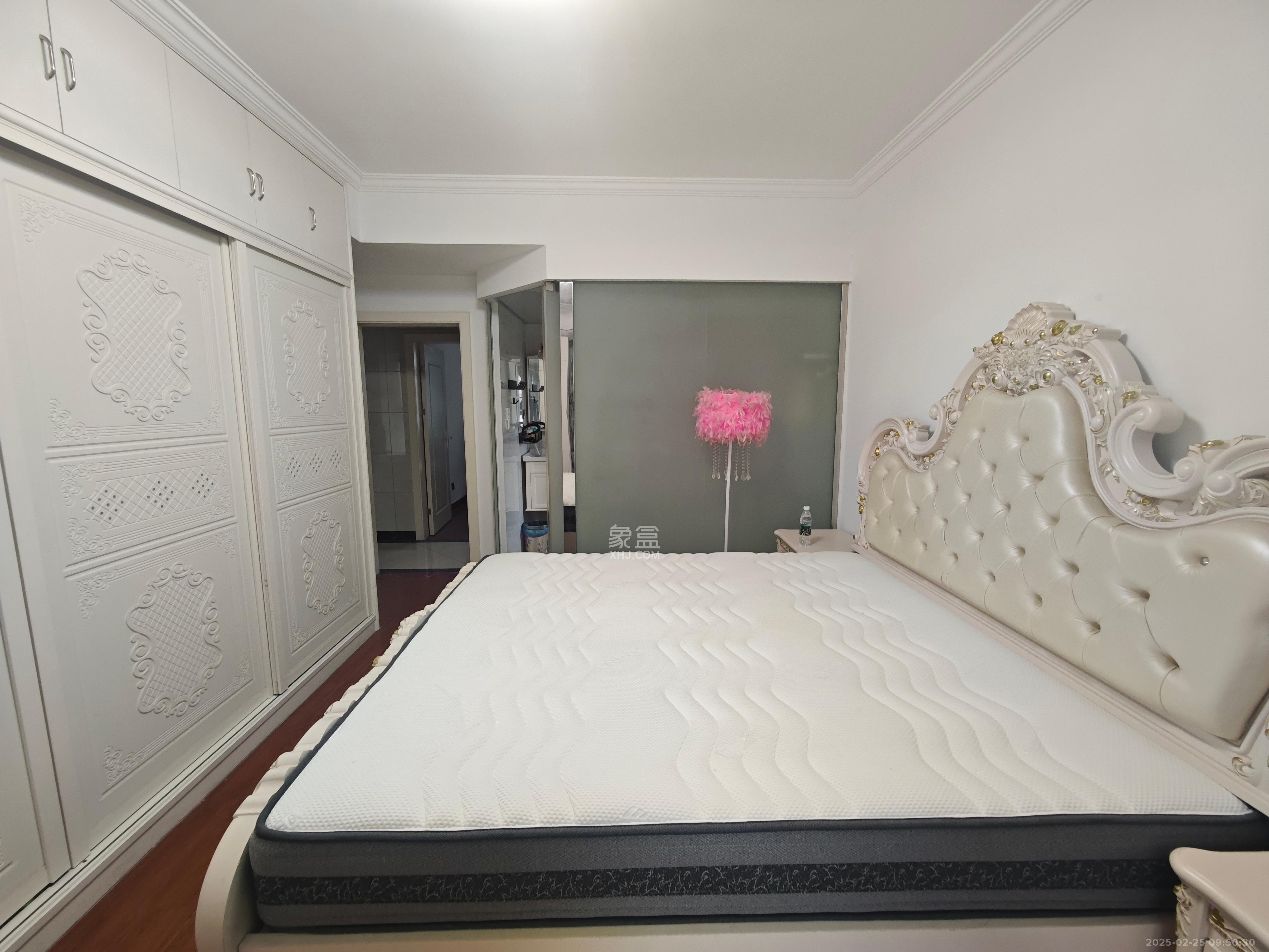 美利新世界  4室2厅2卫    3200.0元/月 美利新世界  4室2厅2卫    3200.0元/月室内图