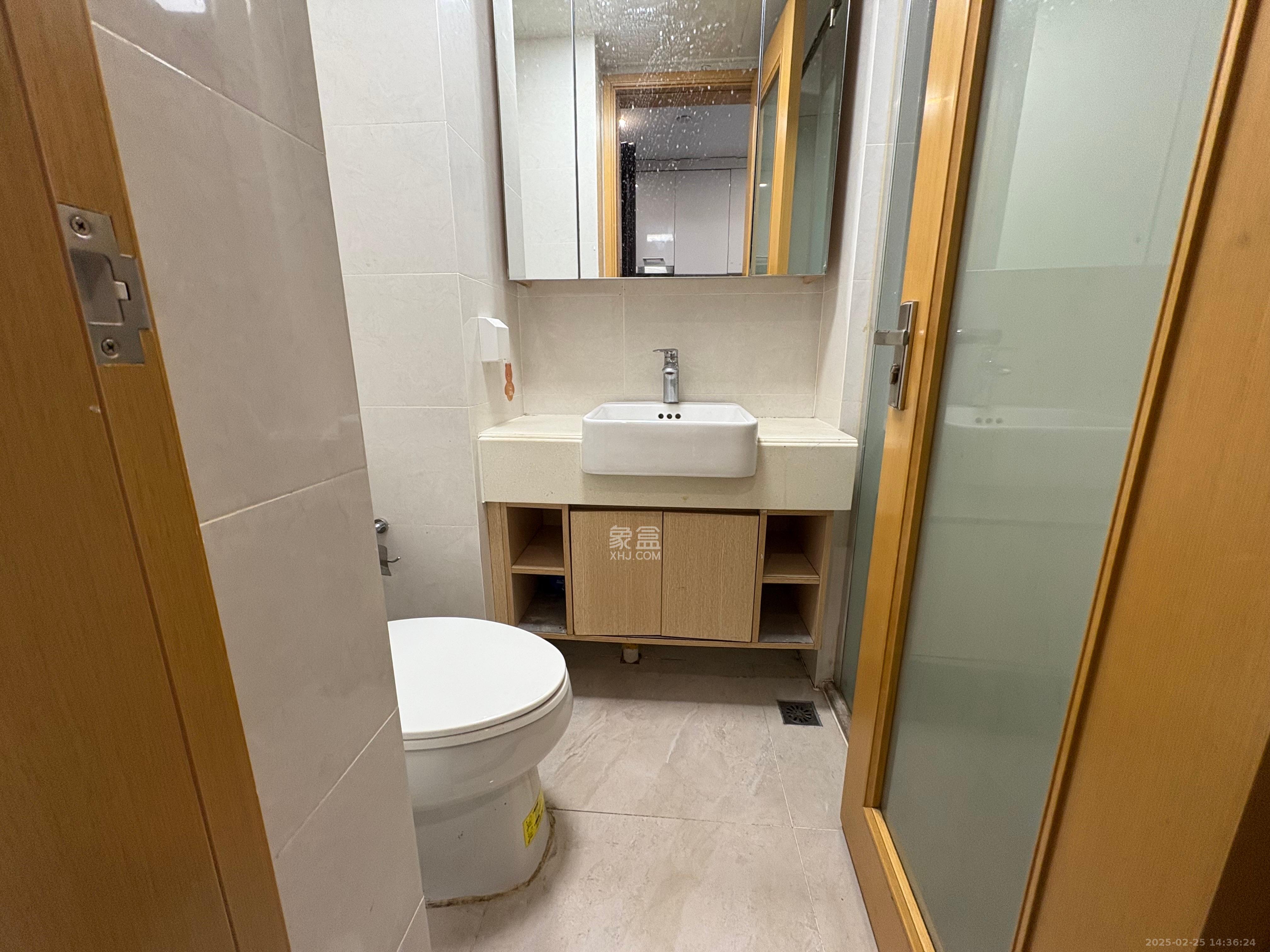 中海国际二期 1室1厅1卫 1300.0元/月 中海国际二期 1室1厅1卫 1300.0元/月室内图