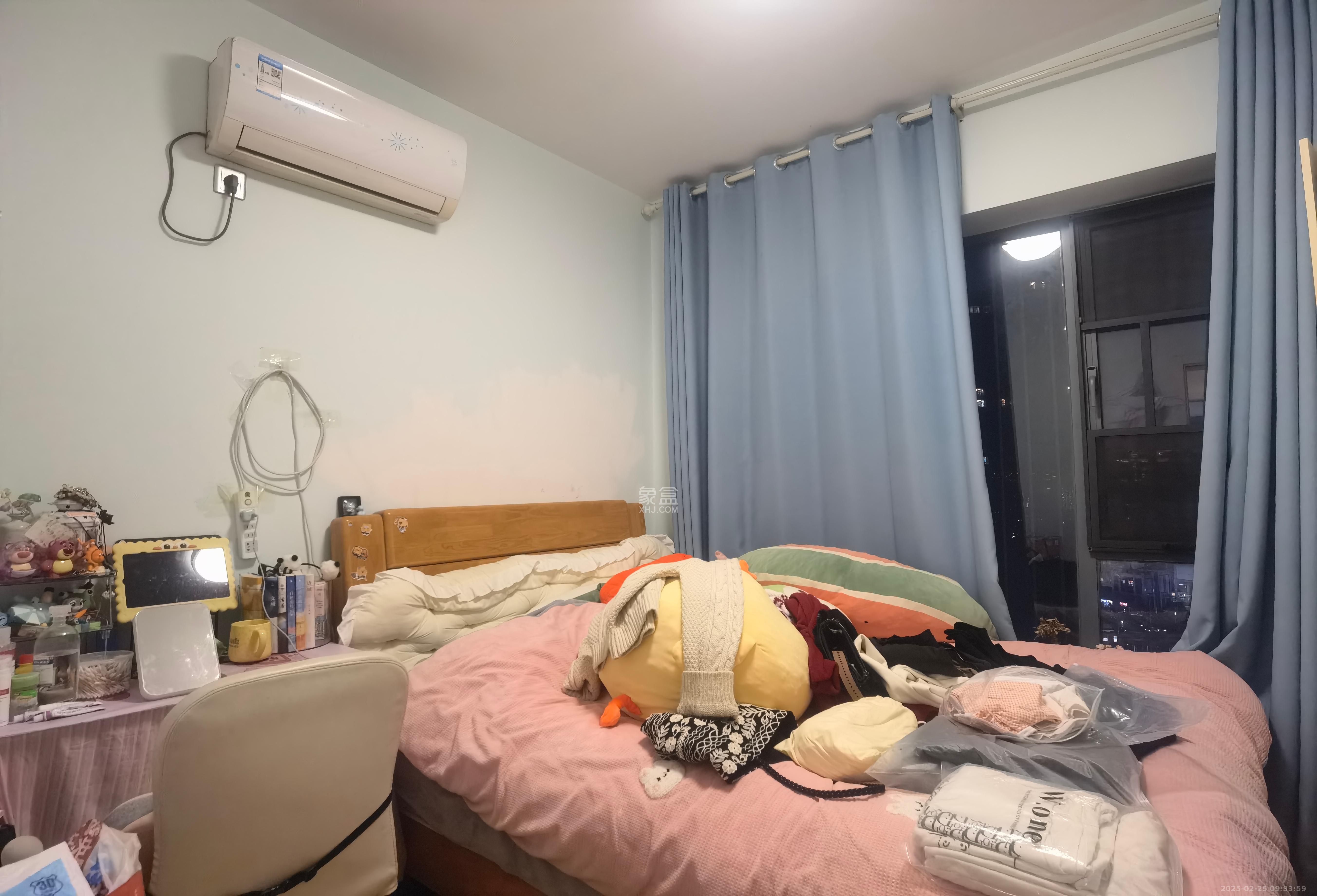嘉宇盛世华章  4室2厅2卫   3800.00元/月室内图