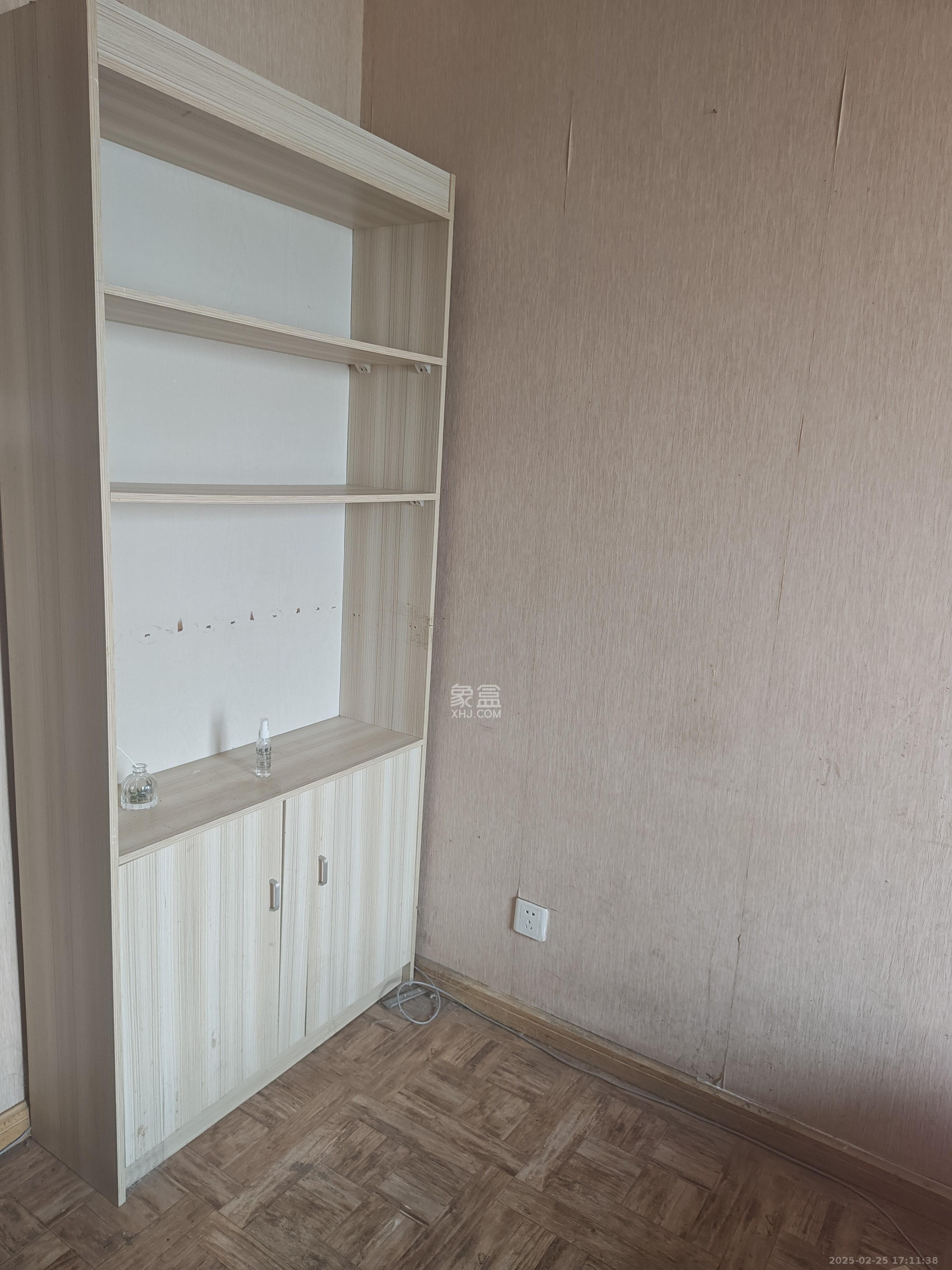 东玺门  2室2厅1卫   2300.00元/月室内图