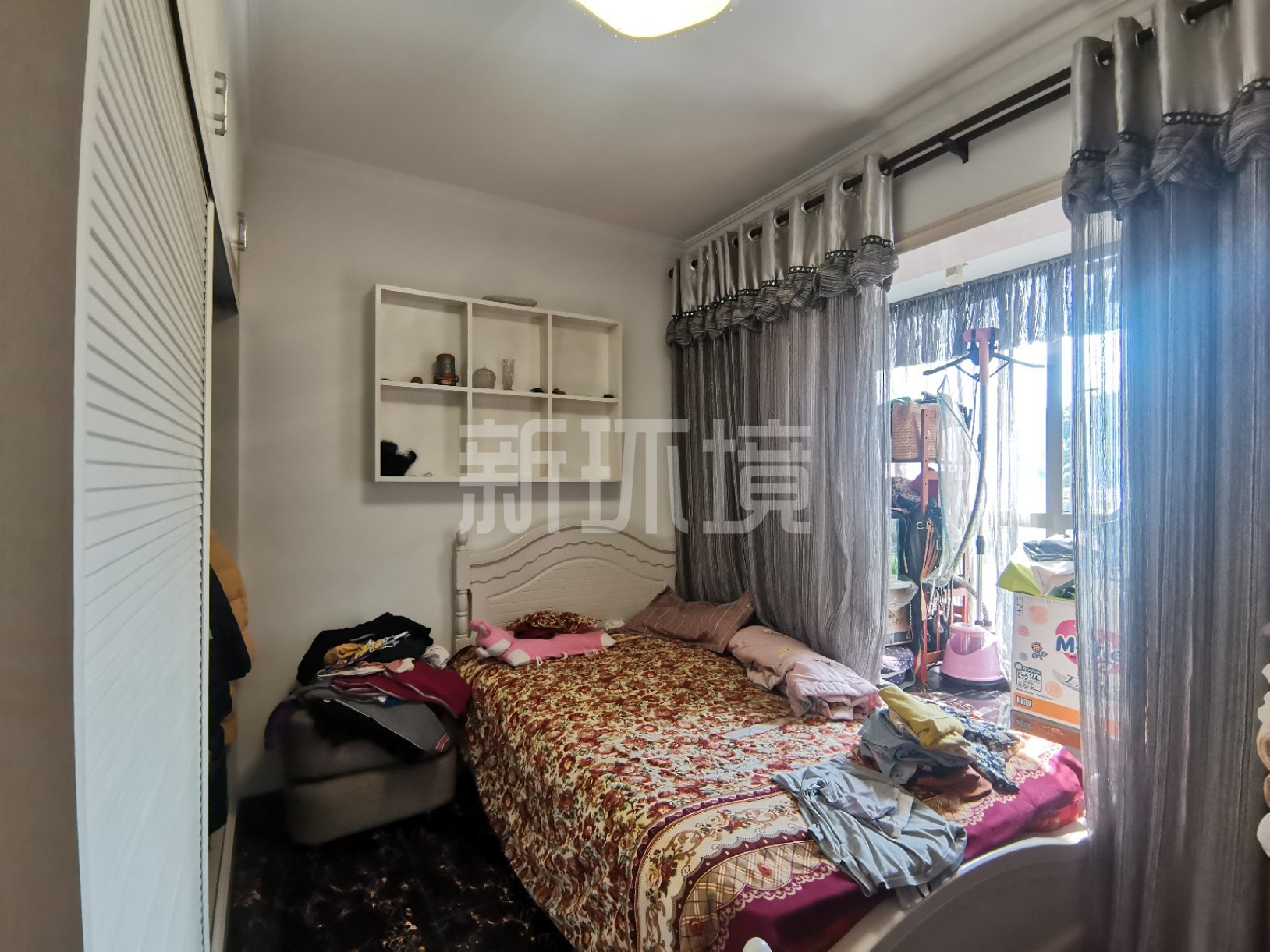 中兴大厦  2室2厅1卫    58.0万 中兴大厦  2室2厅1卫    58.0万客厅