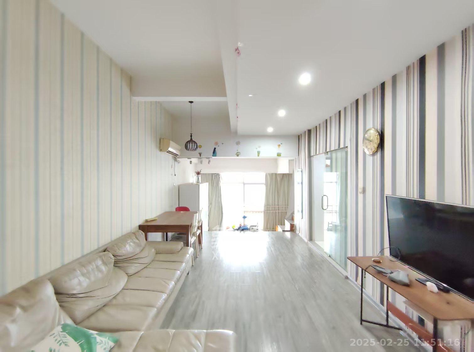 自由.com(自由大厦)  2室1厅1卫    1800.0元/月 自由.com(自由大厦)  2室1厅1卫    1800.0元/月