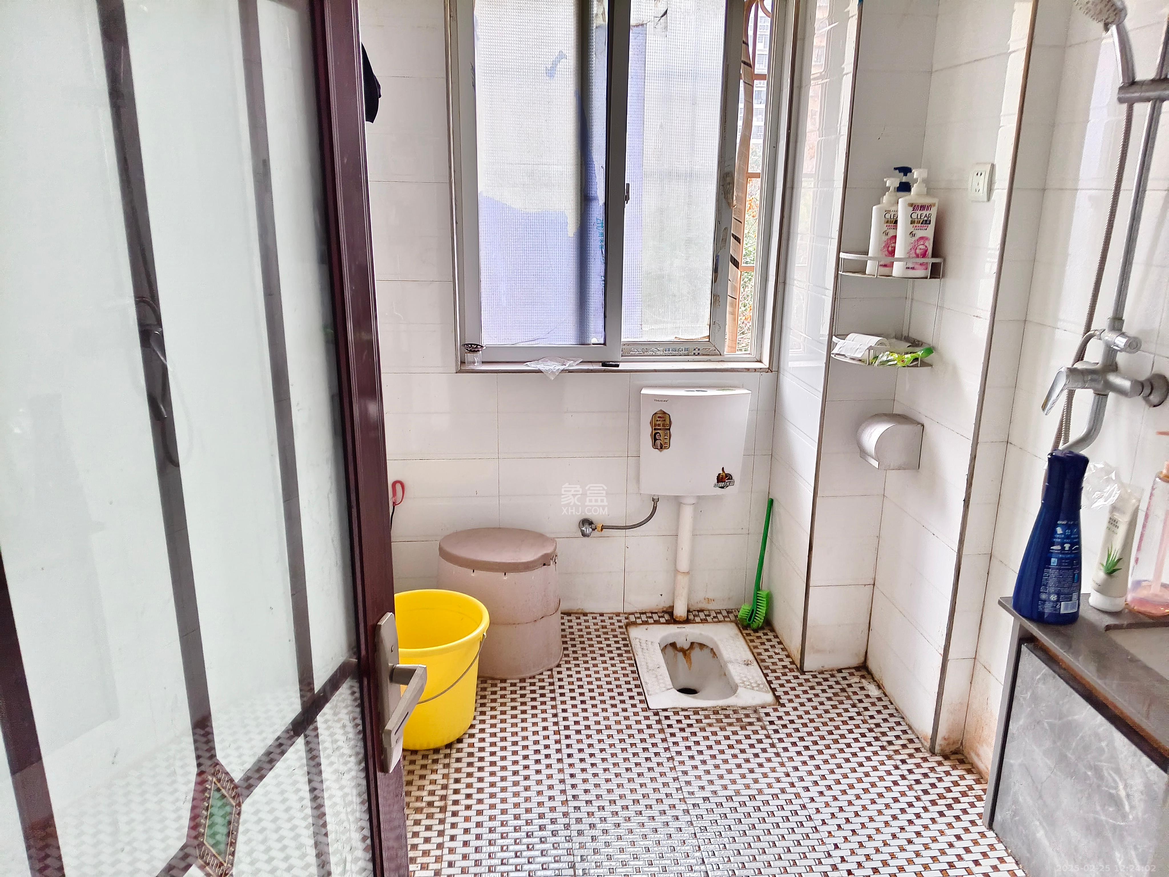 和润园一、二期 3室2厅1卫 2200.0元/月 和润园一、二期 3室2厅1卫 2200.0元/月室内图