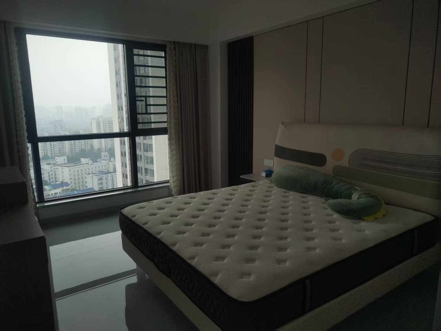 芷兰公馆西区 3室2厅2卫 3200.0元/月 芷兰公馆西区 3室2厅2卫 3200.0元/月室内图